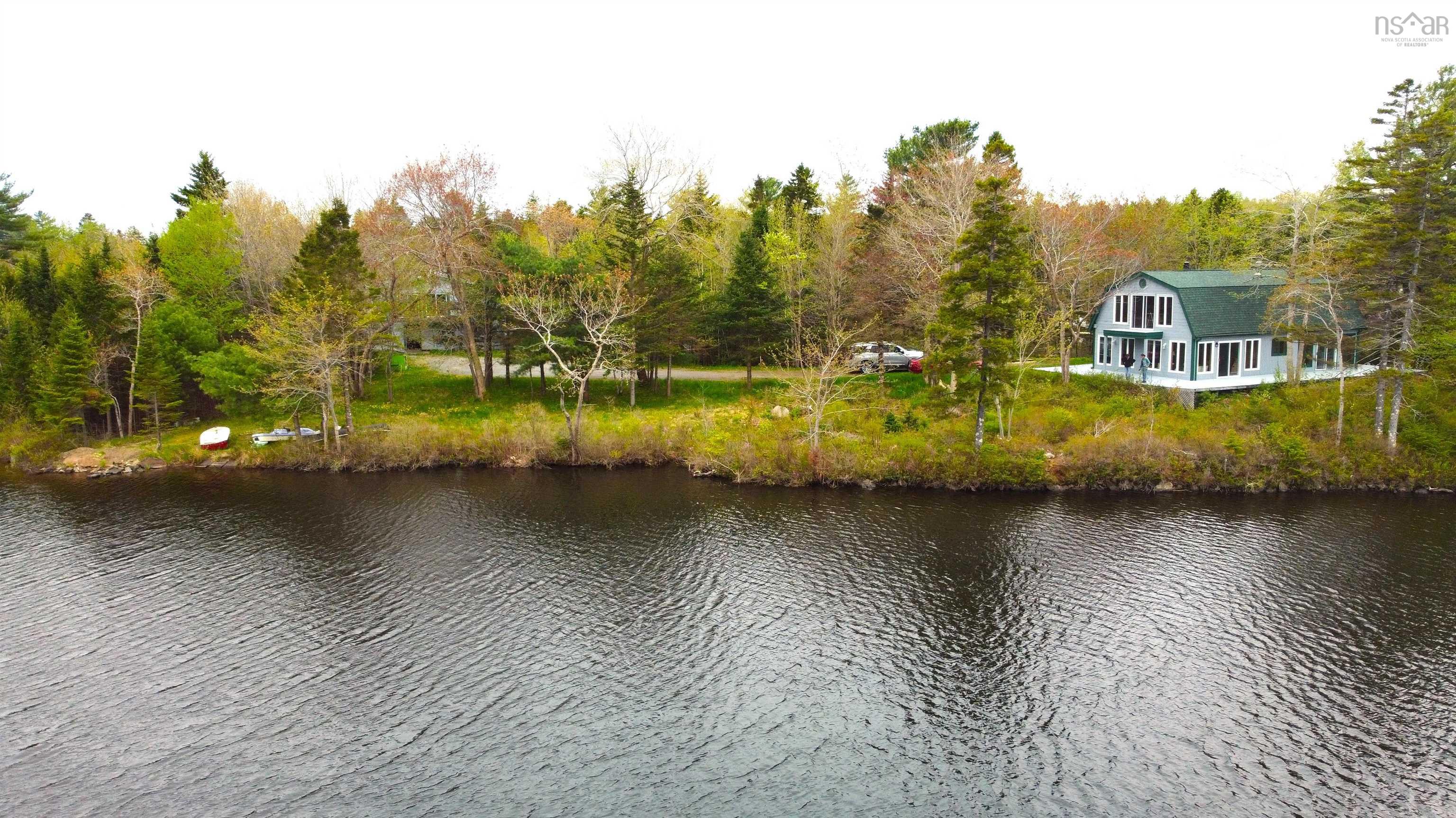 $1,250,000.00: 401 Highway 1, Mount Uniacke
