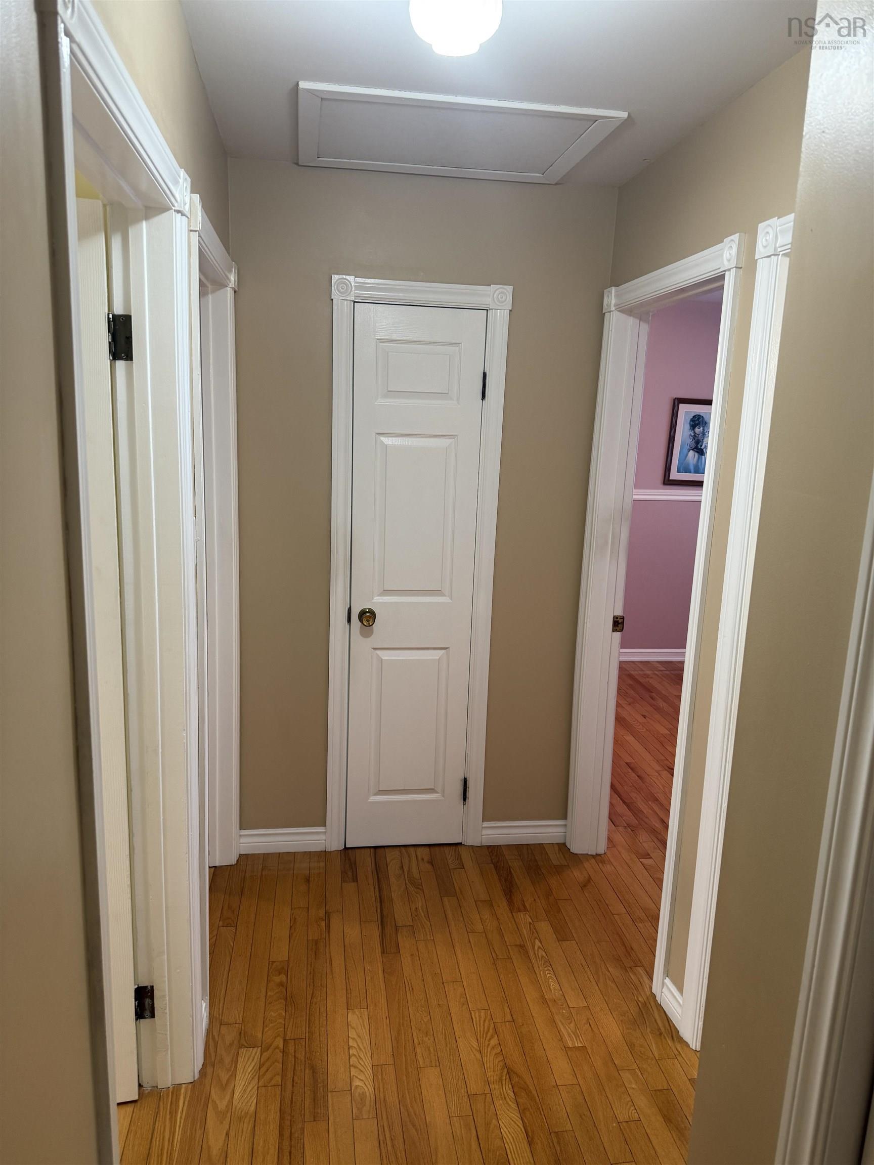 $439,900.00: 21 John Murray Drive, Enfield