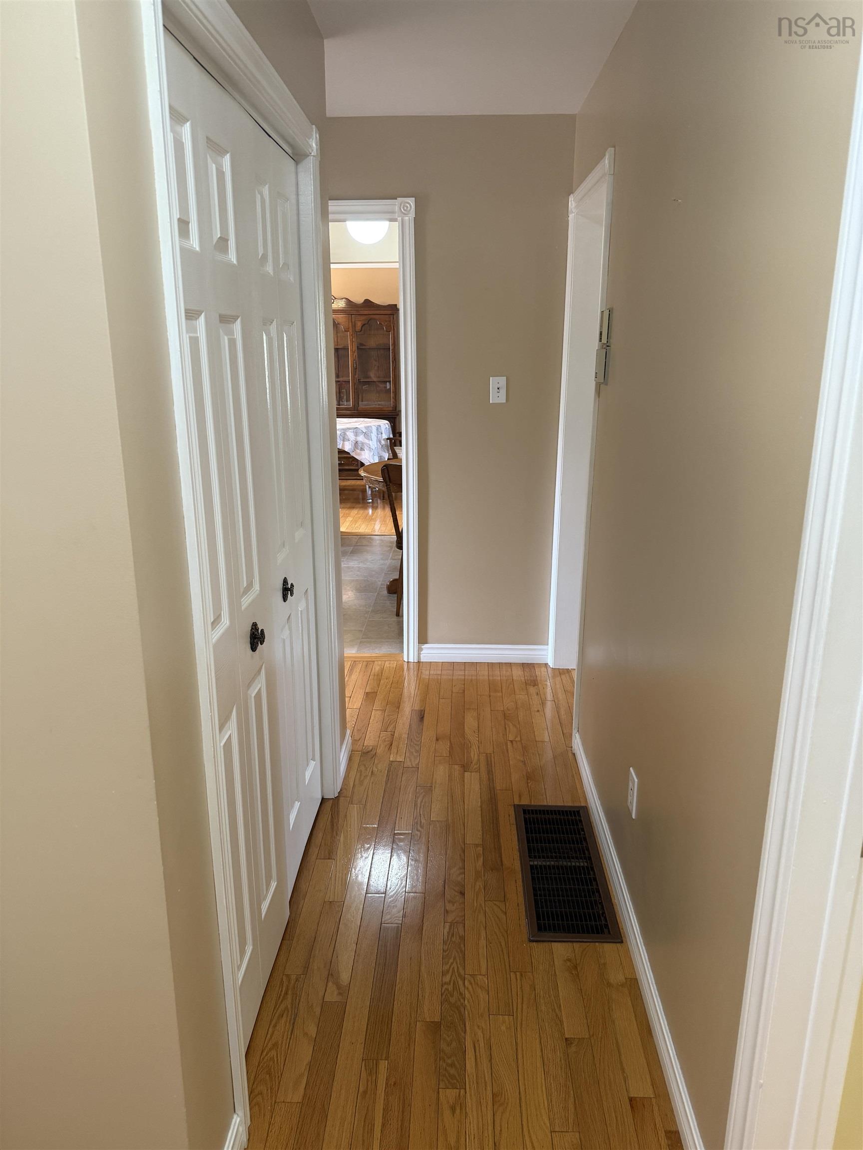 $439,900.00: 21 John Murray Drive, Enfield