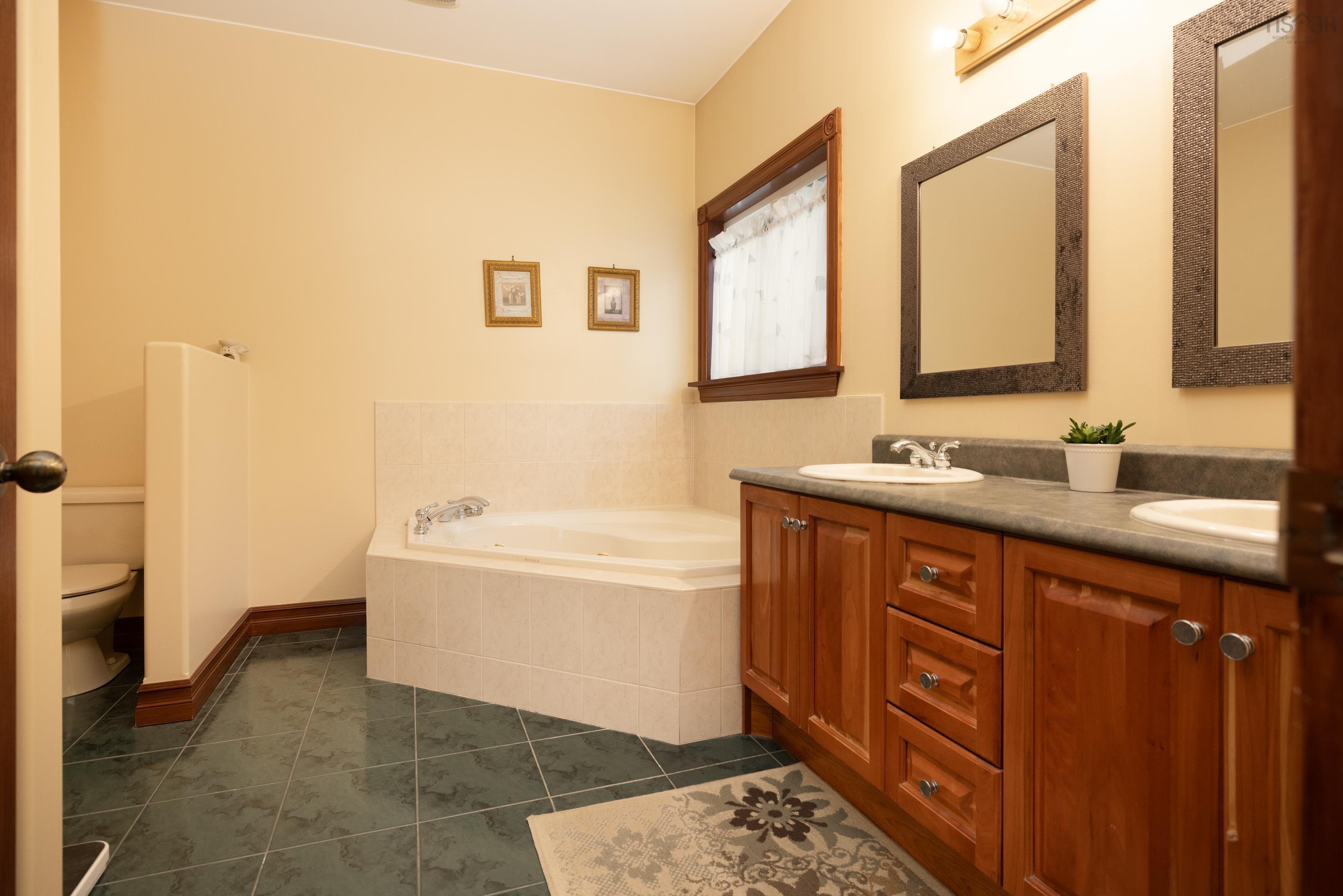 11 Millview Avenue, Bedford, NS (MLS 202528816)