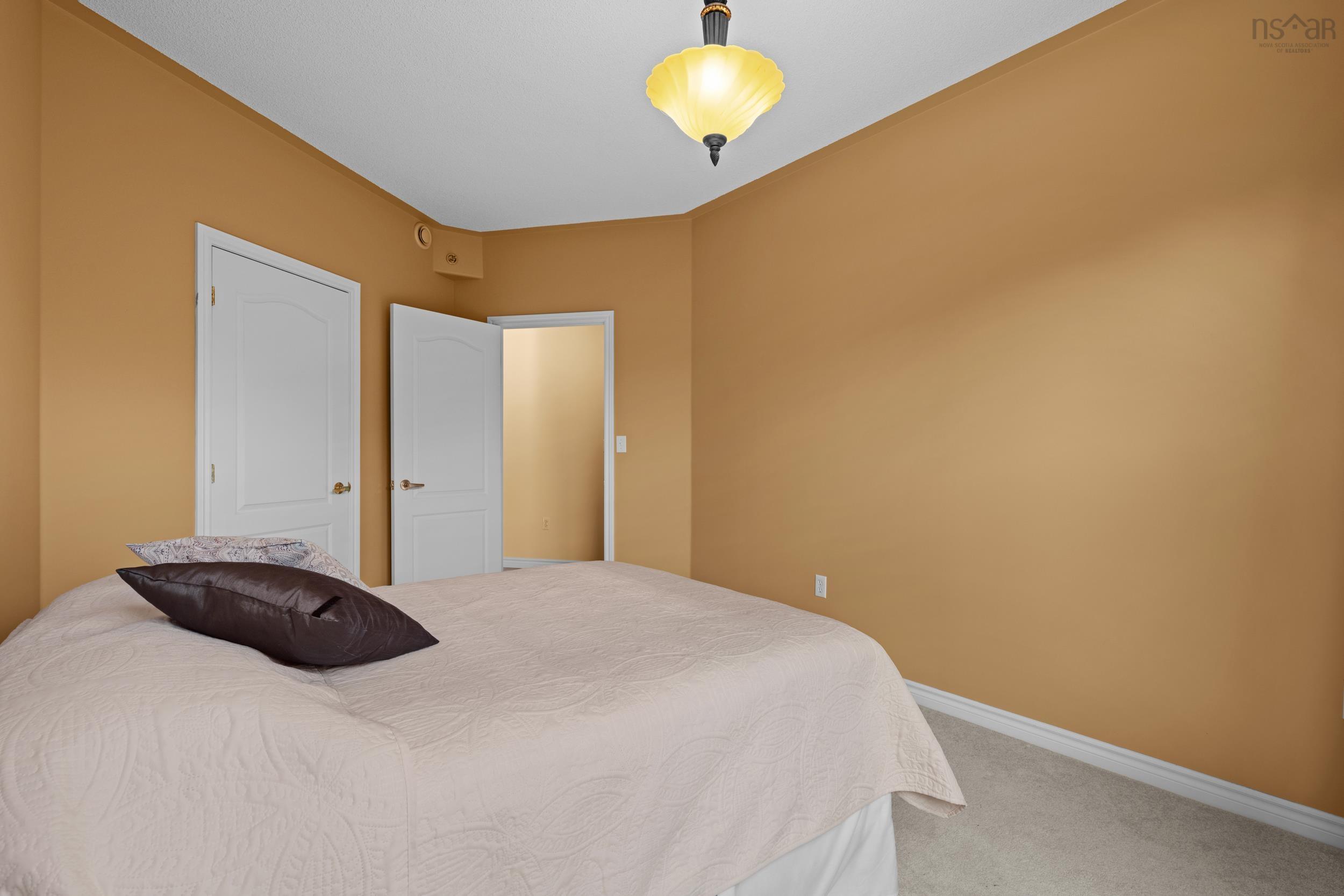 404 114 Regency Park Drive, Halifax, NS (MLS 202528829)