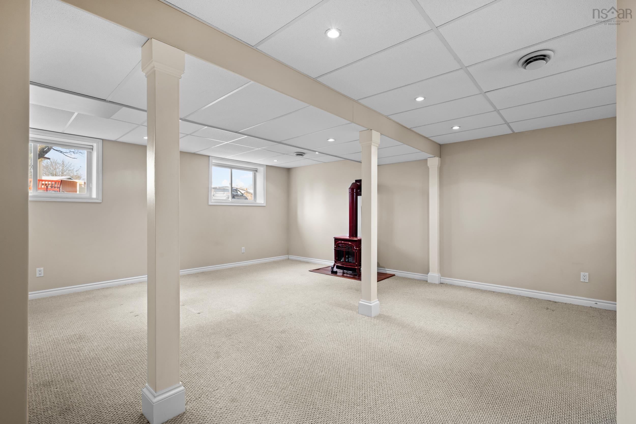 $535,000.00: 17 Newcombe Drive, Lower Sackville