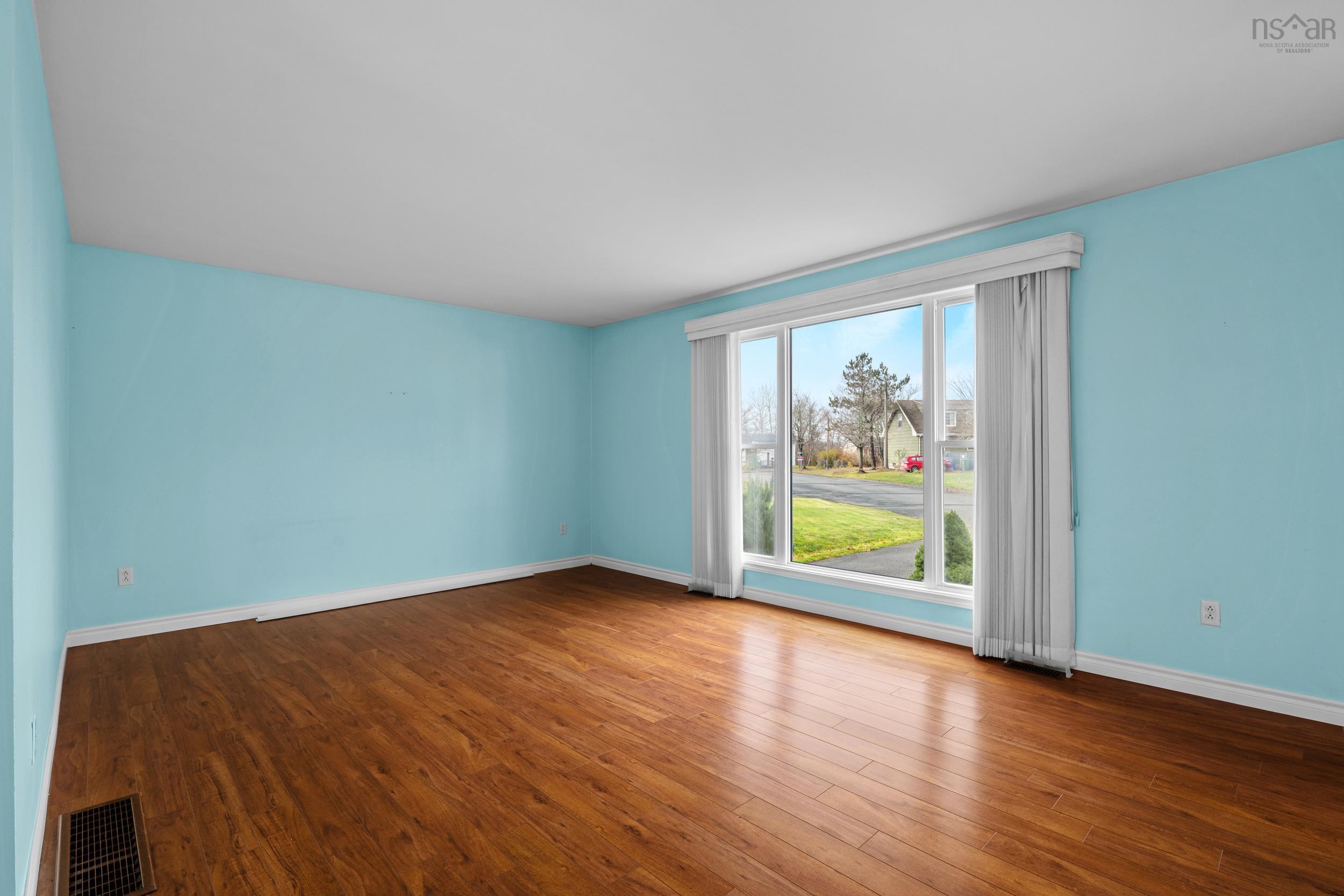 $535,000.00: 17 Newcombe Drive, Lower Sackville