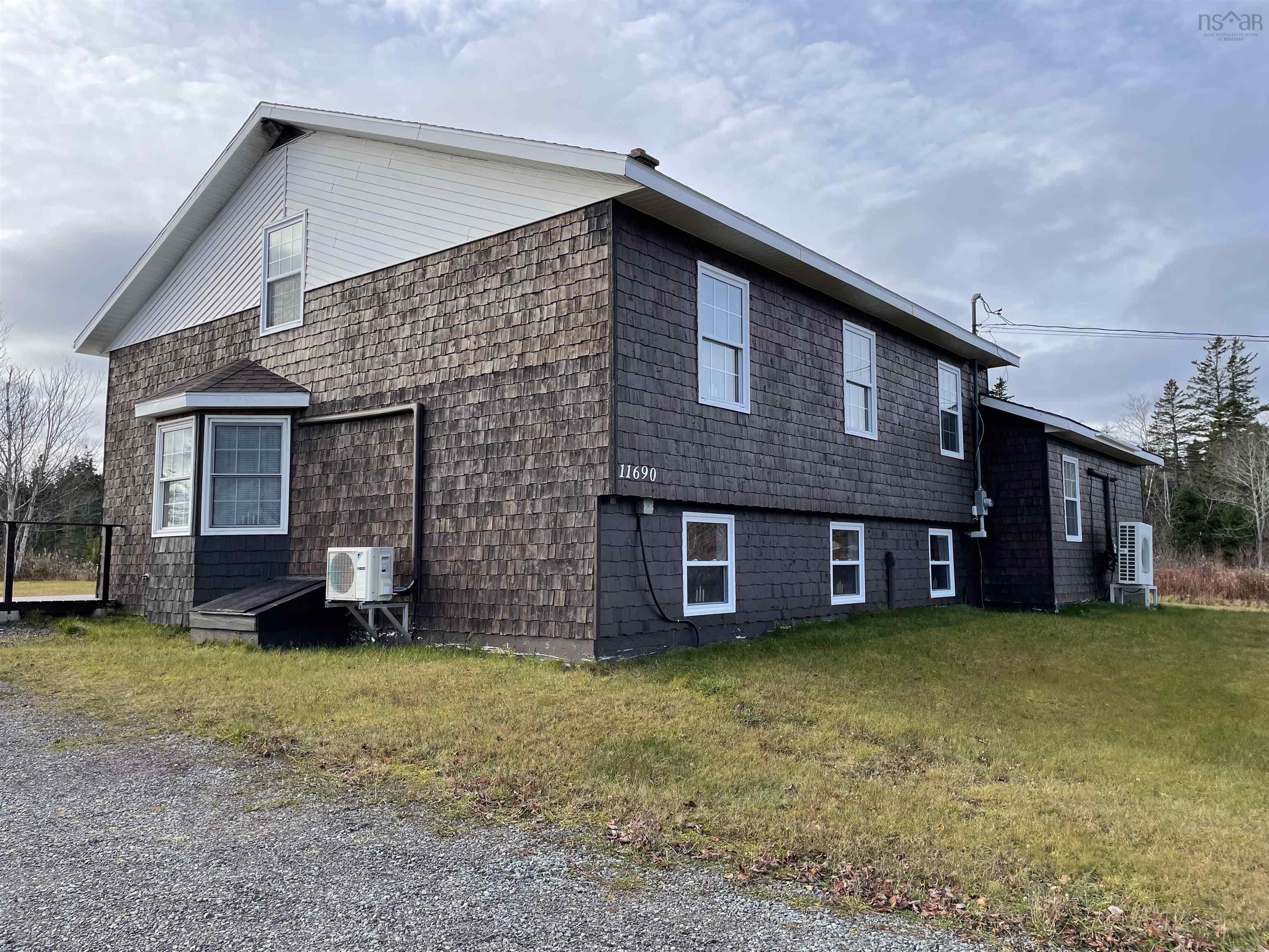$339,900.00: 11690 Highway 4, Barra Head