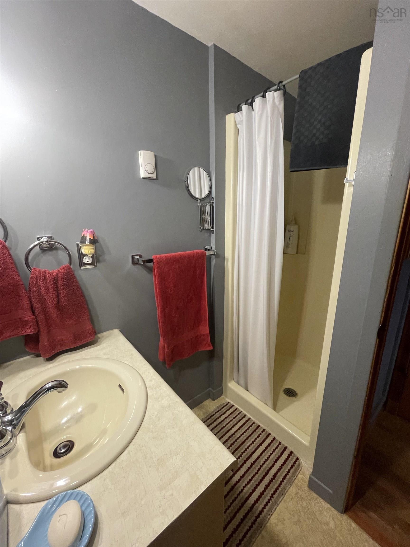 $339,900.00: 11690 Highway 4, Barra Head