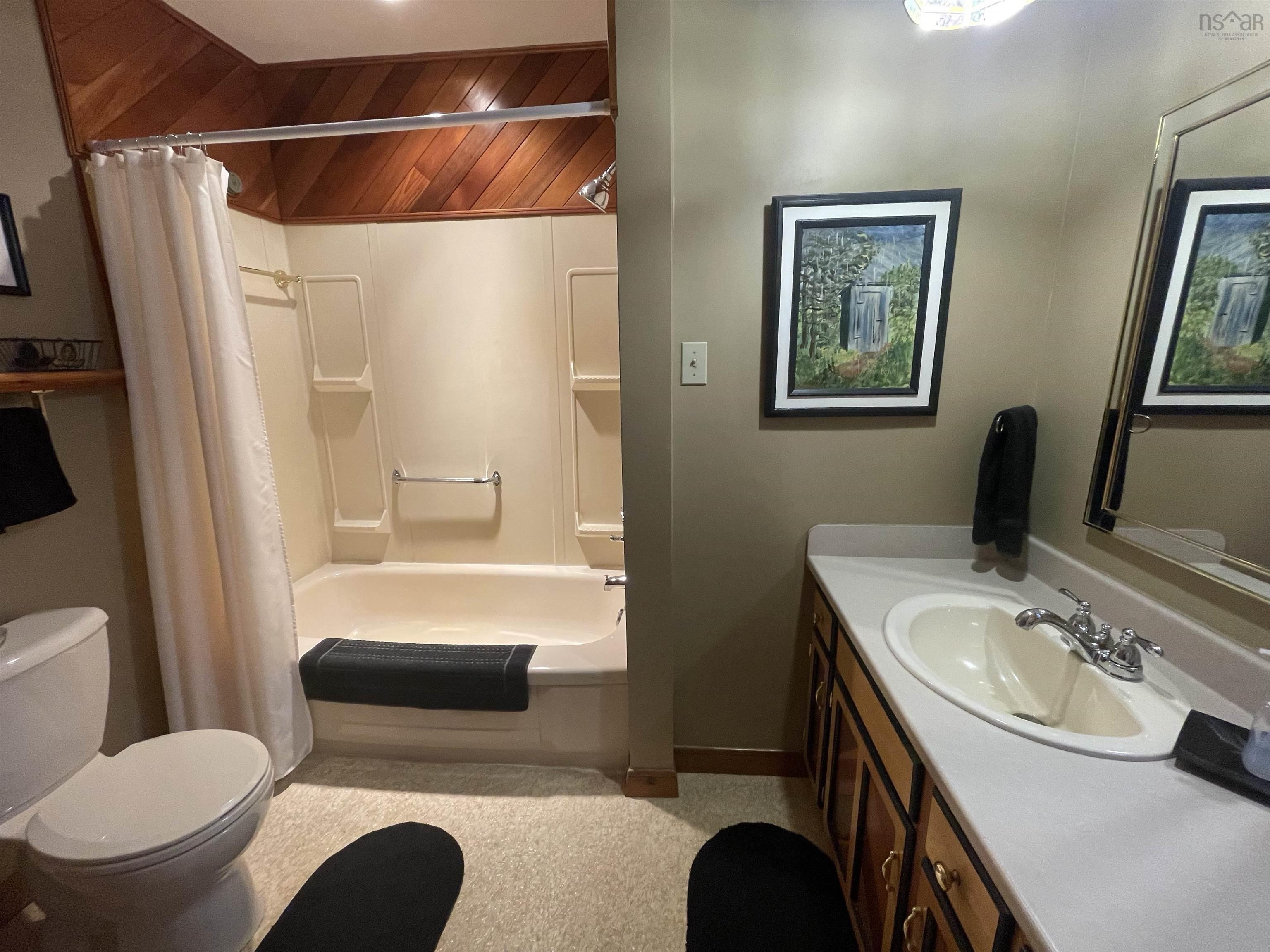 $339,900.00: 11690 Highway 4, Barra Head