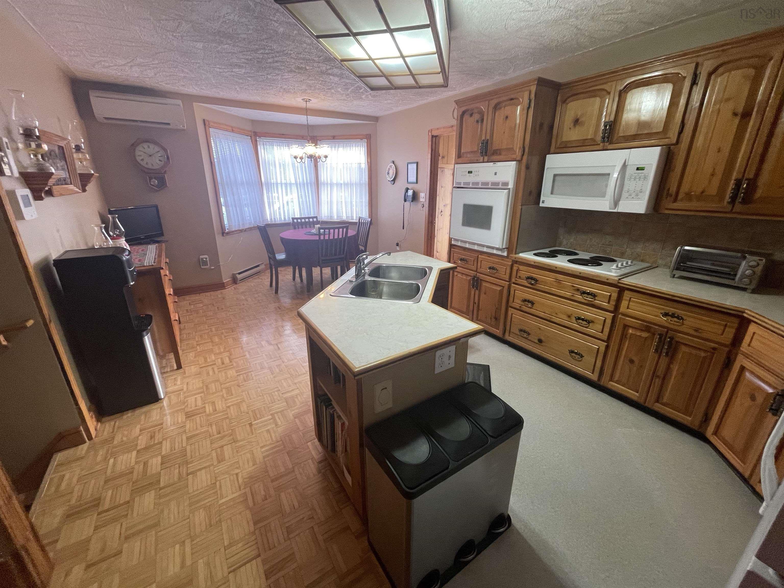 $339,900.00: 11690 Highway 4, Barra Head