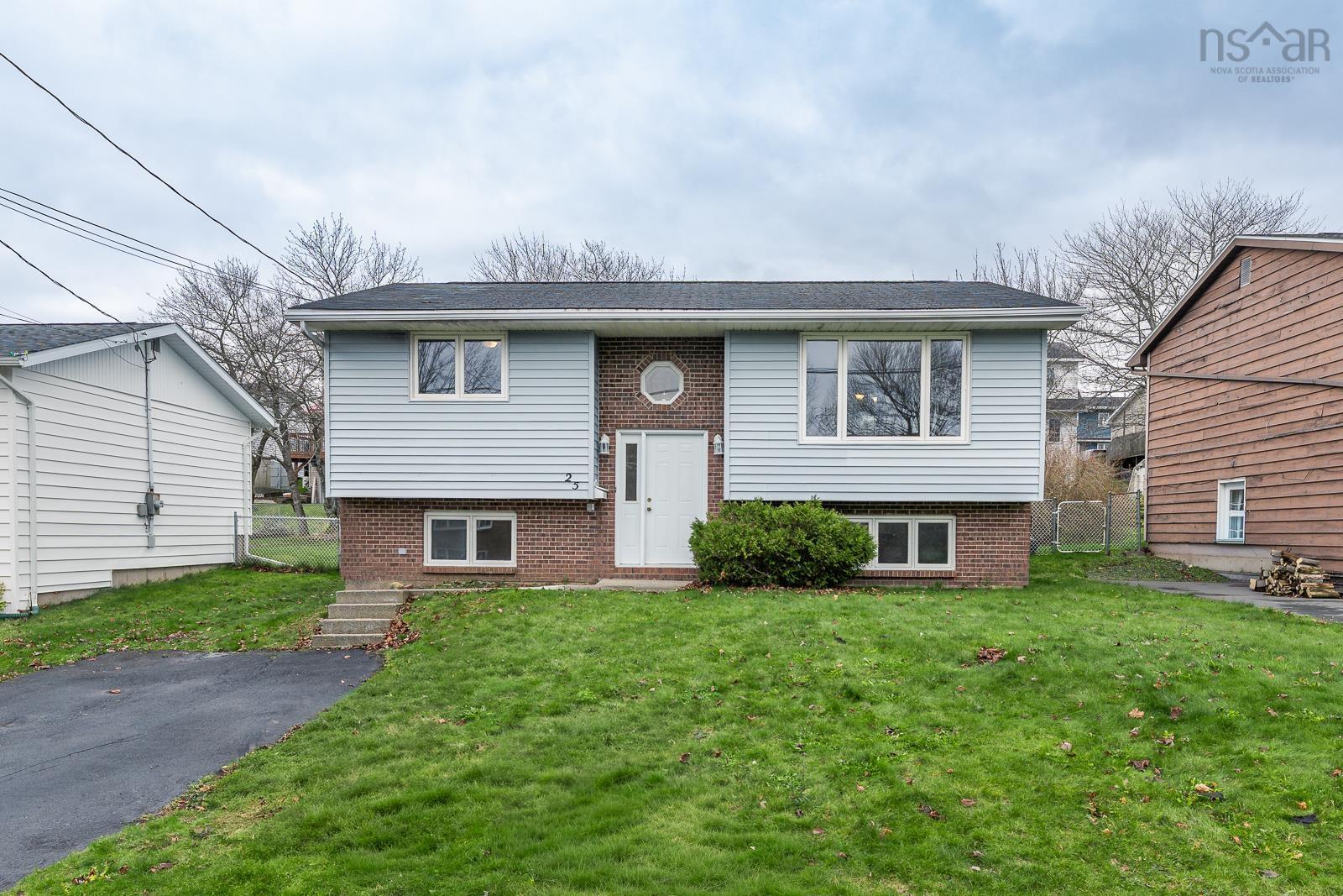 25 La Pierre Crescent, Woodlawn, NS (MLS® 202528896)
