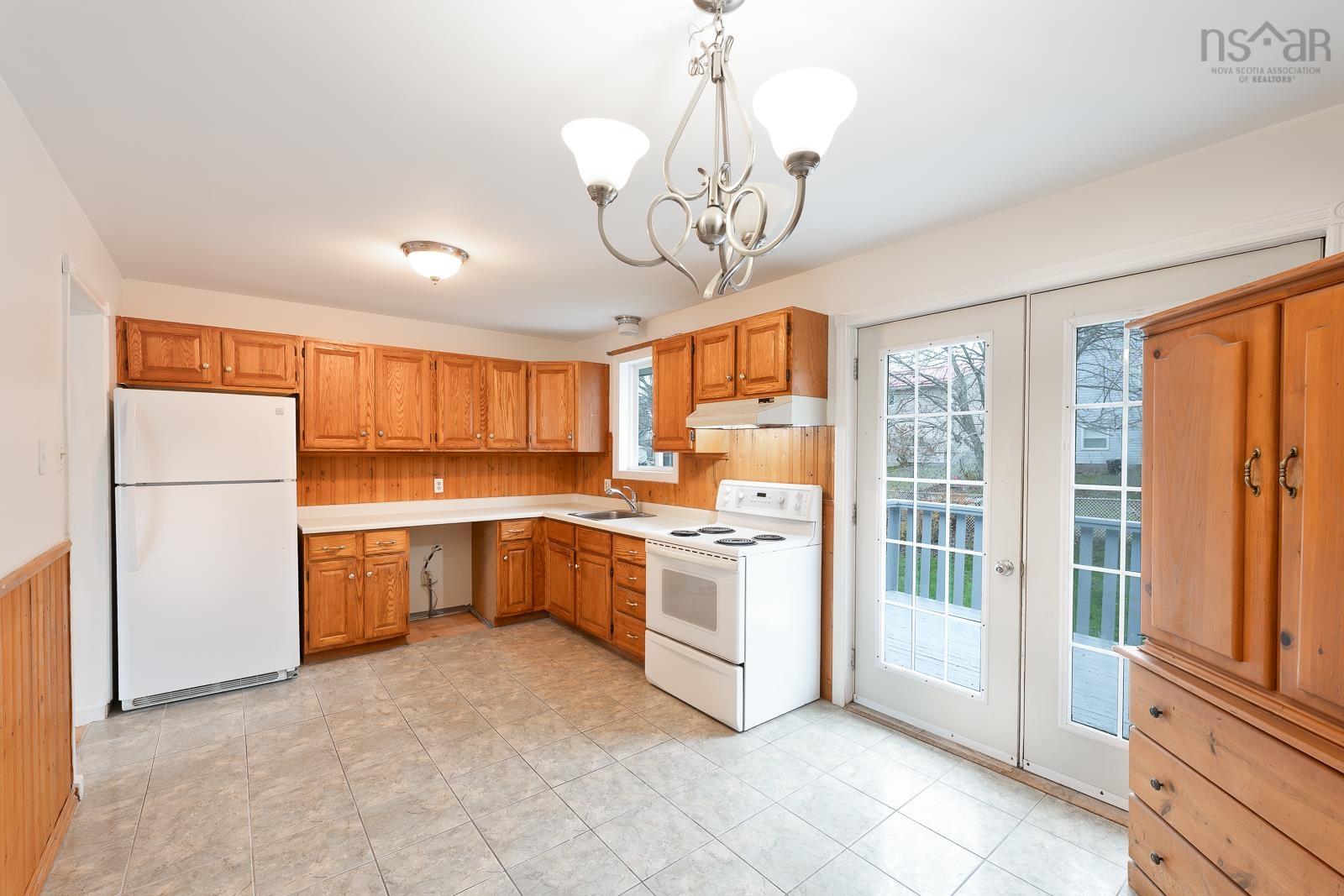 $514,999.00: 25 La Pierre Crescent, Woodlawn