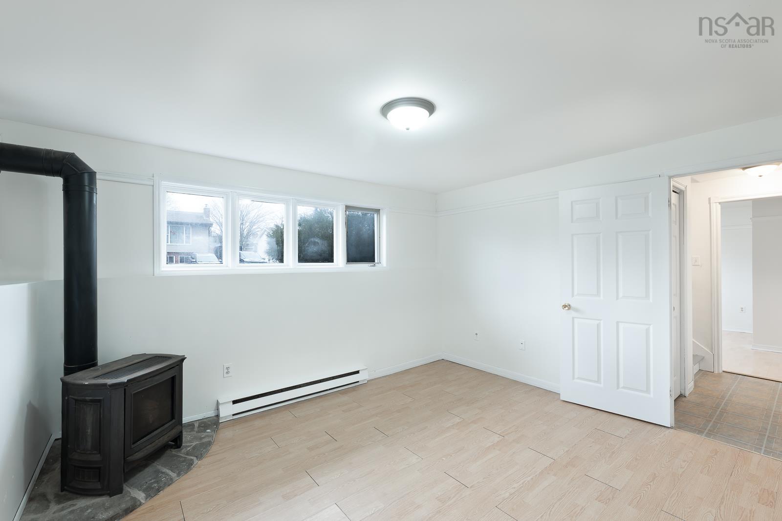 $514,999.00: 25 La Pierre Crescent, Woodlawn