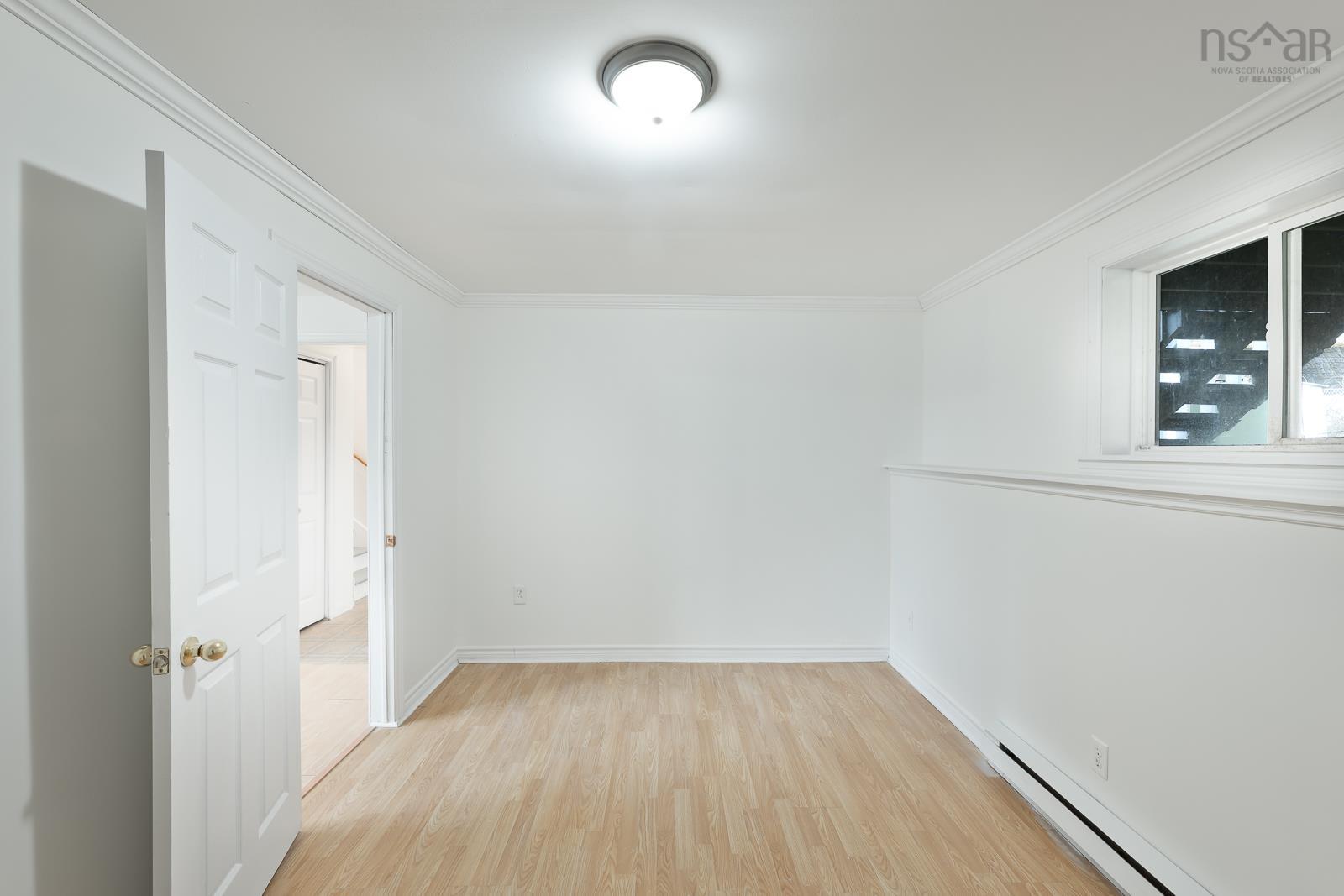 $514,999.00: 25 La Pierre Crescent, Woodlawn