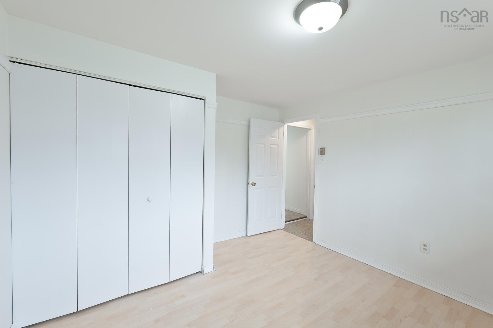 $514,999.00: 25 La Pierre Crescent, Woodlawn