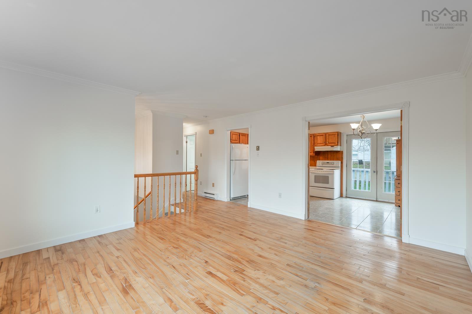 $514,999.00: 25 La Pierre Crescent, Woodlawn