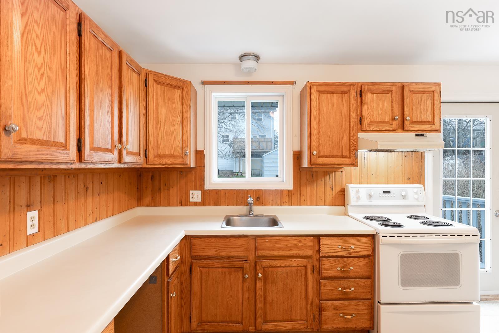 $514,999.00: 25 La Pierre Crescent, Woodlawn