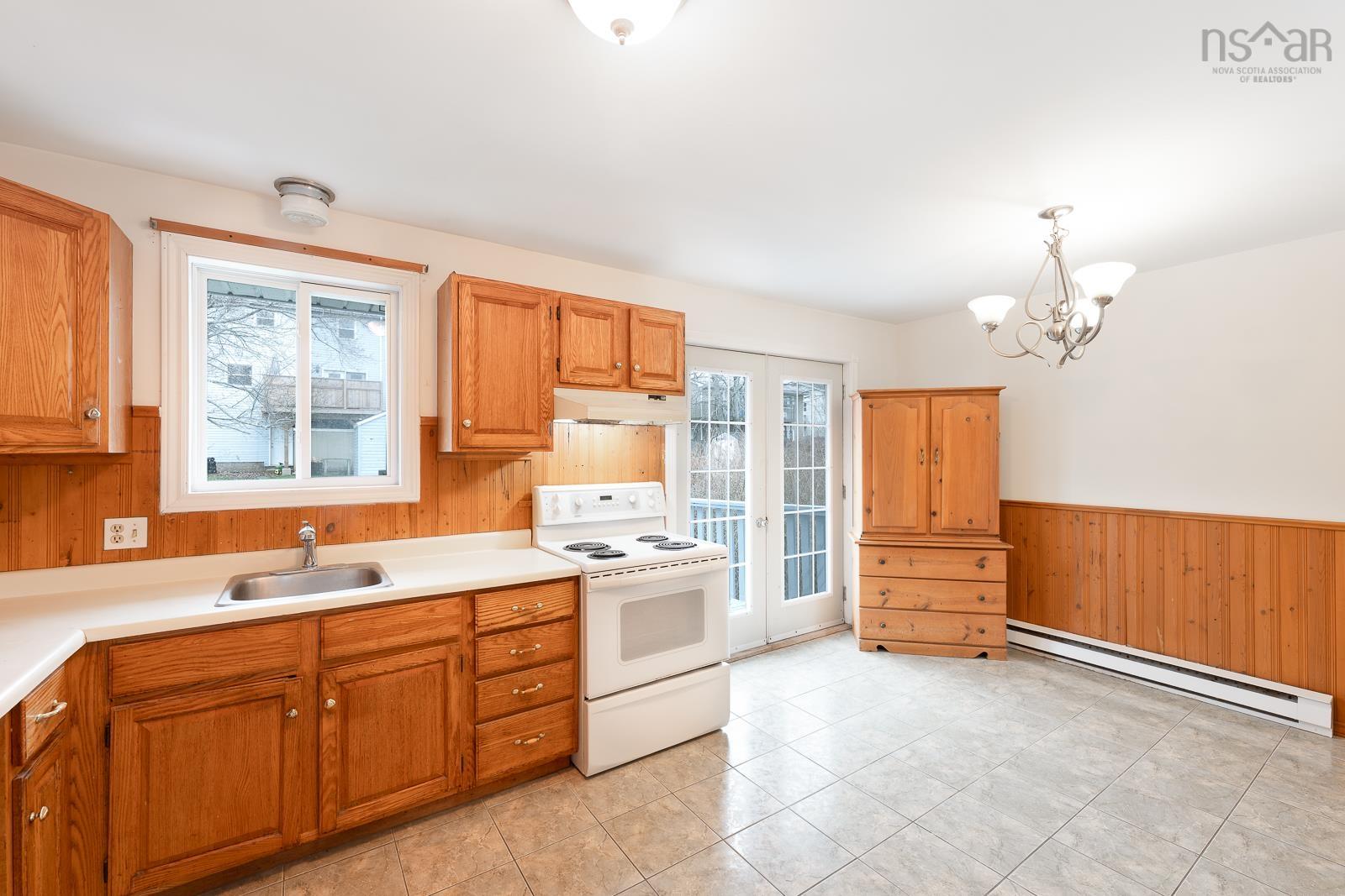 $514,999.00: 25 La Pierre Crescent, Woodlawn