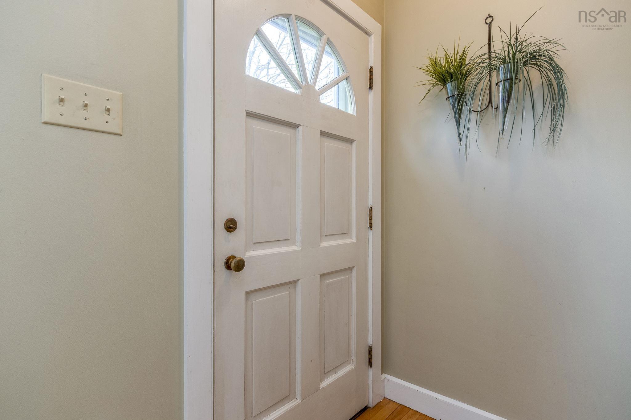 $320,000.00: 128 Main Street, Middleton