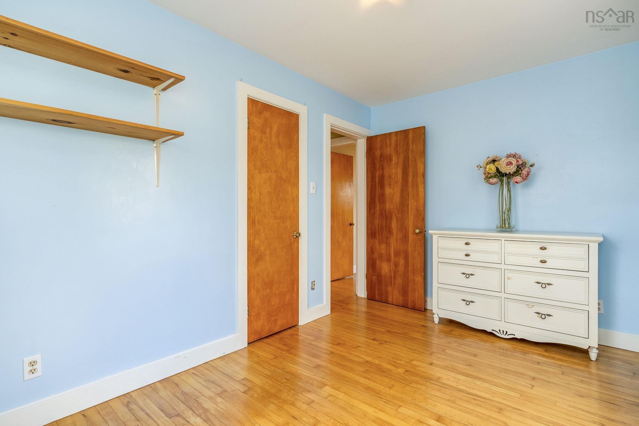 $320,000.00: 128 Main Street, Middleton