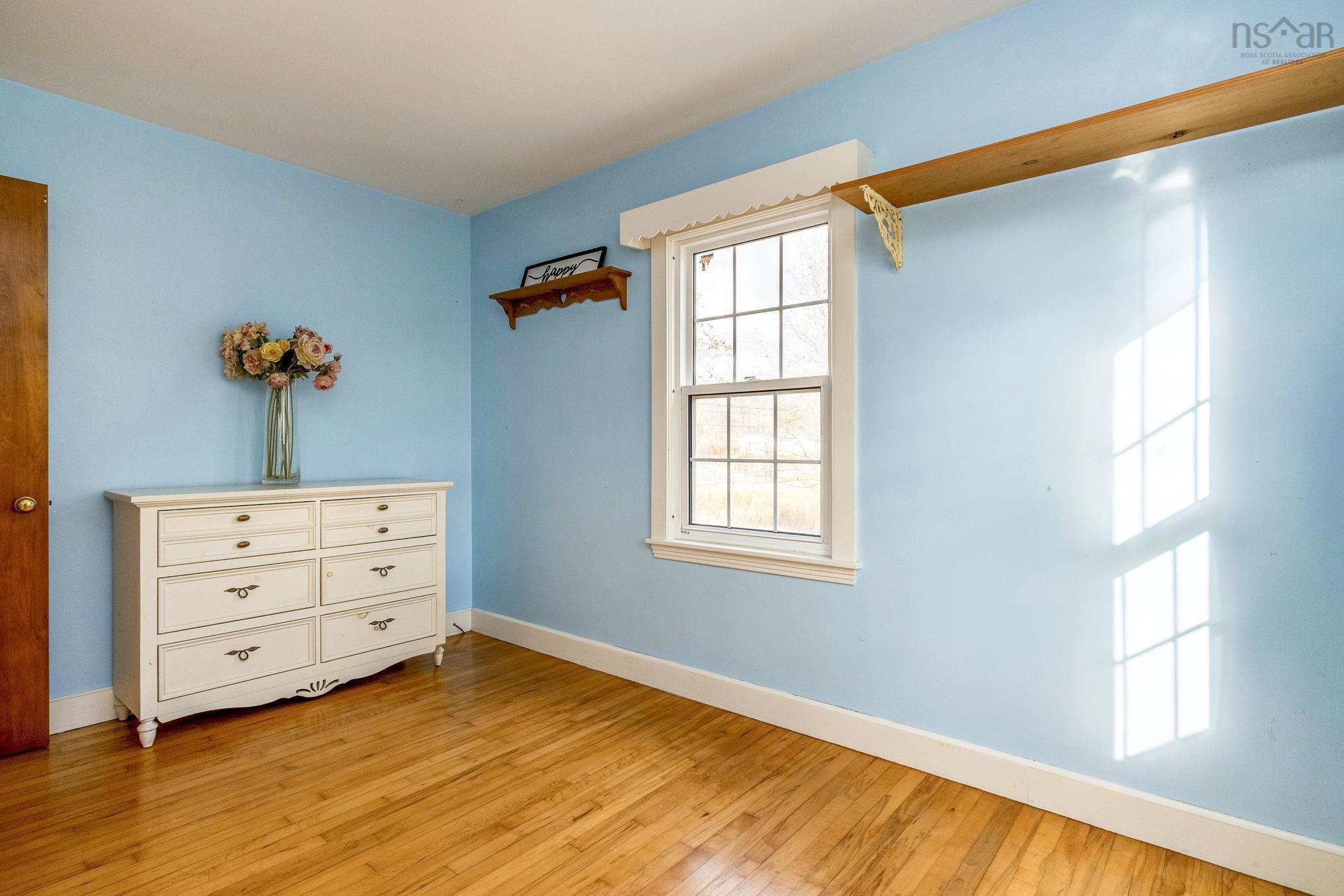 $320,000.00: 128 Main Street, Middleton