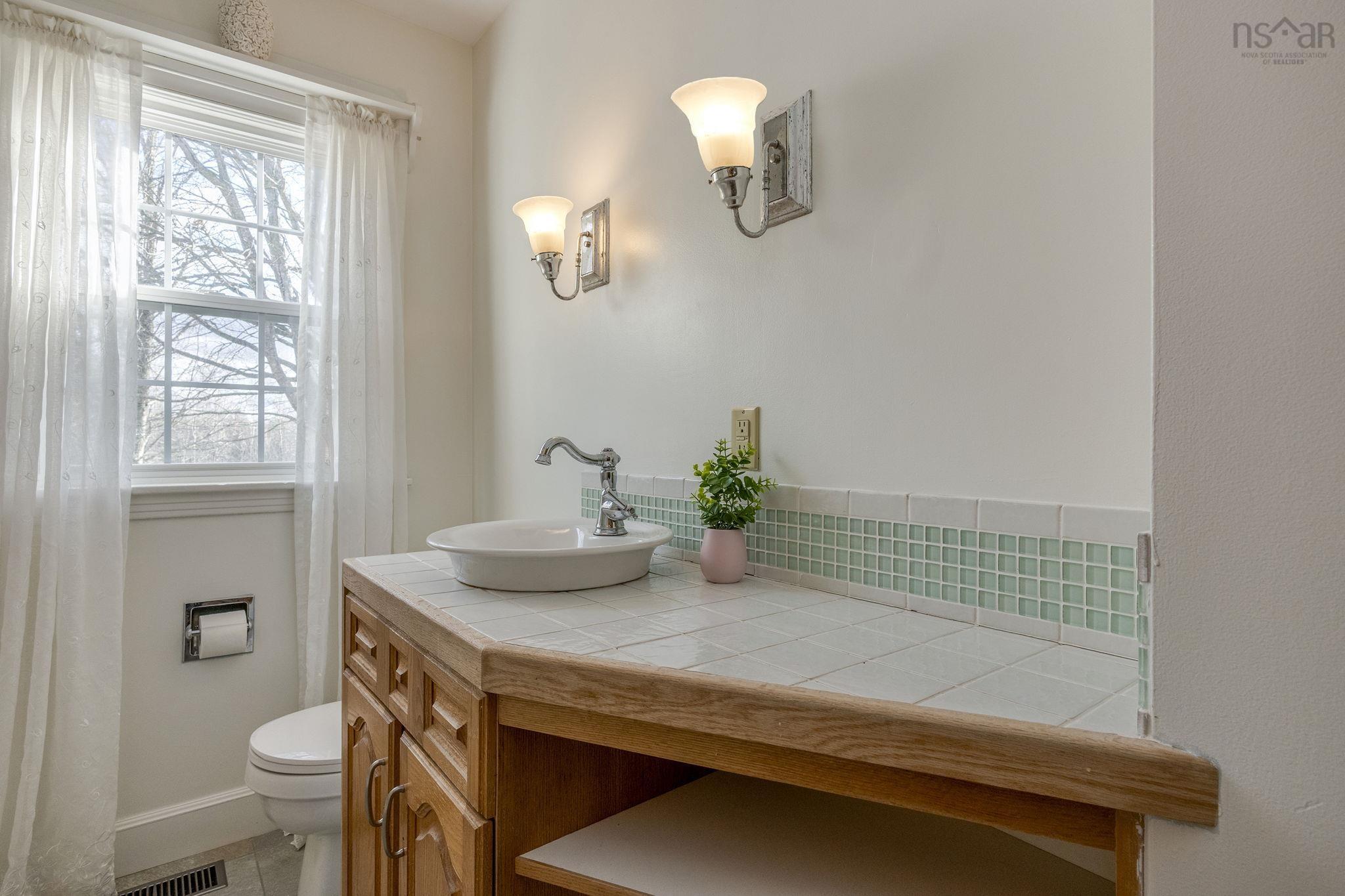 $320,000.00: 128 Main Street, Middleton