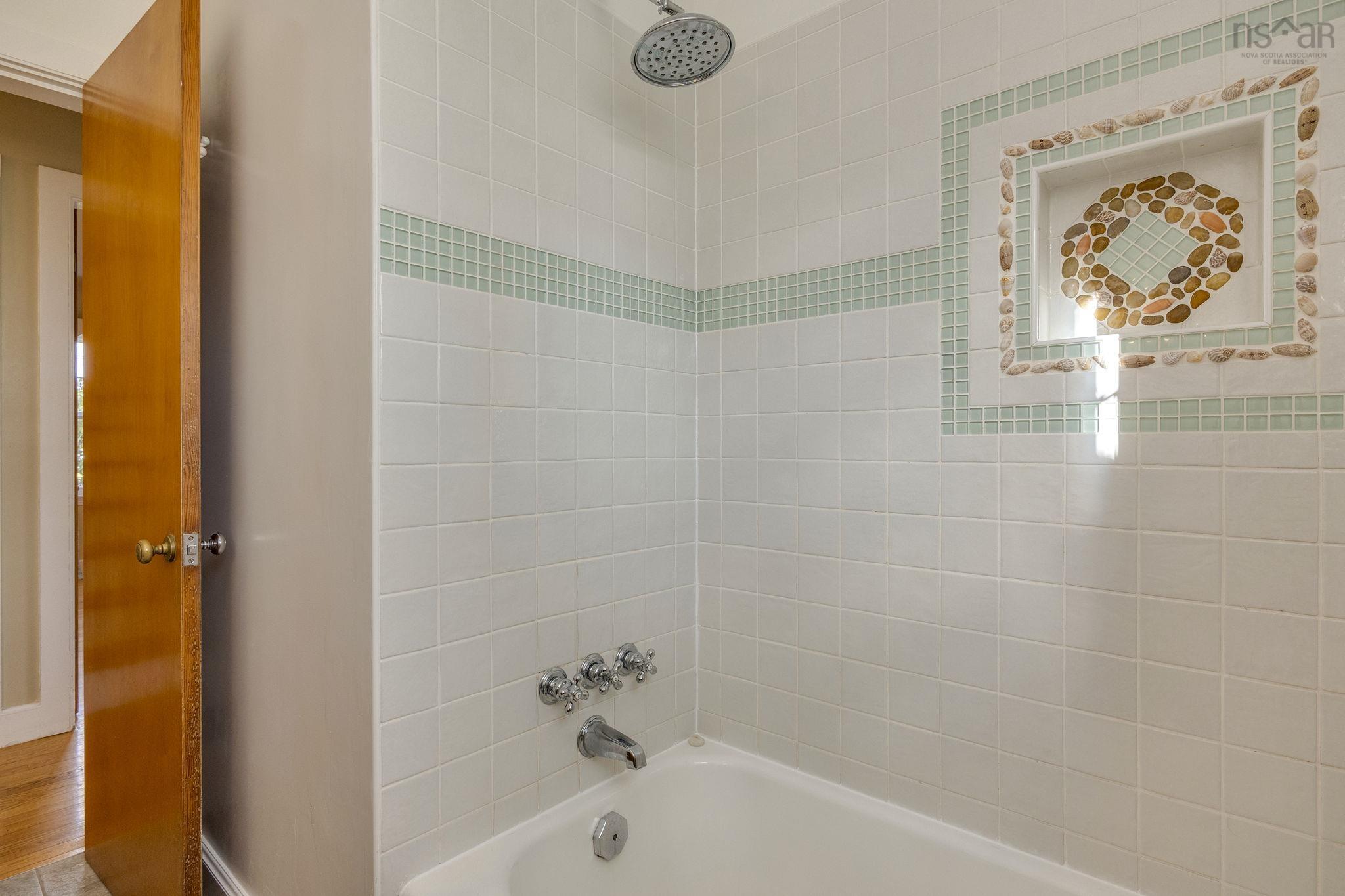 $320,000.00: 128 Main Street, Middleton