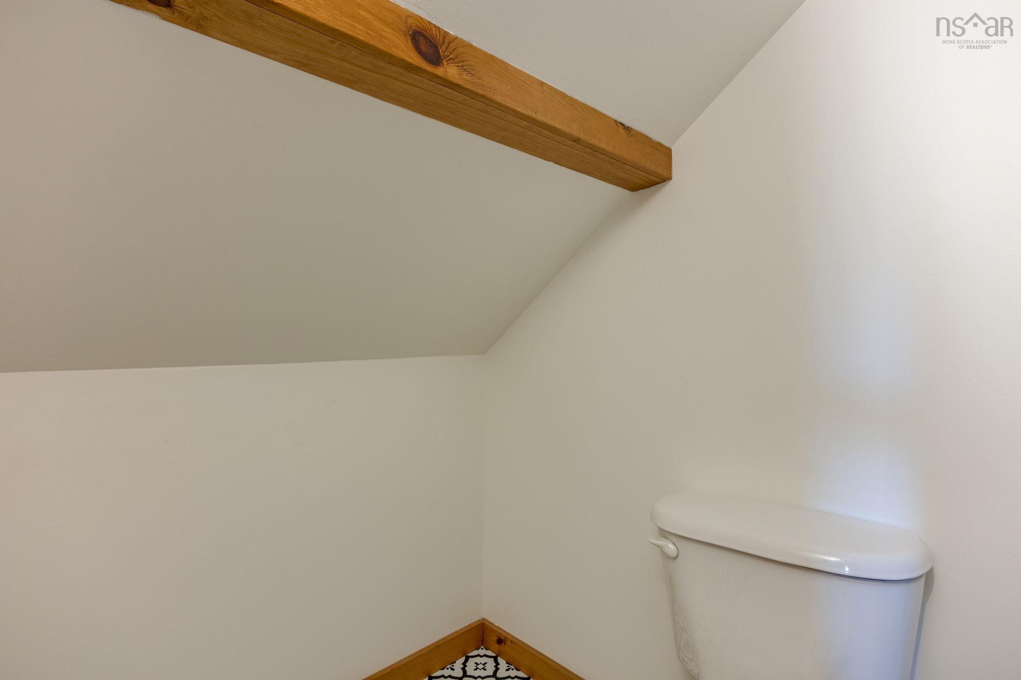 $320,000.00: 128 Main Street, Middleton