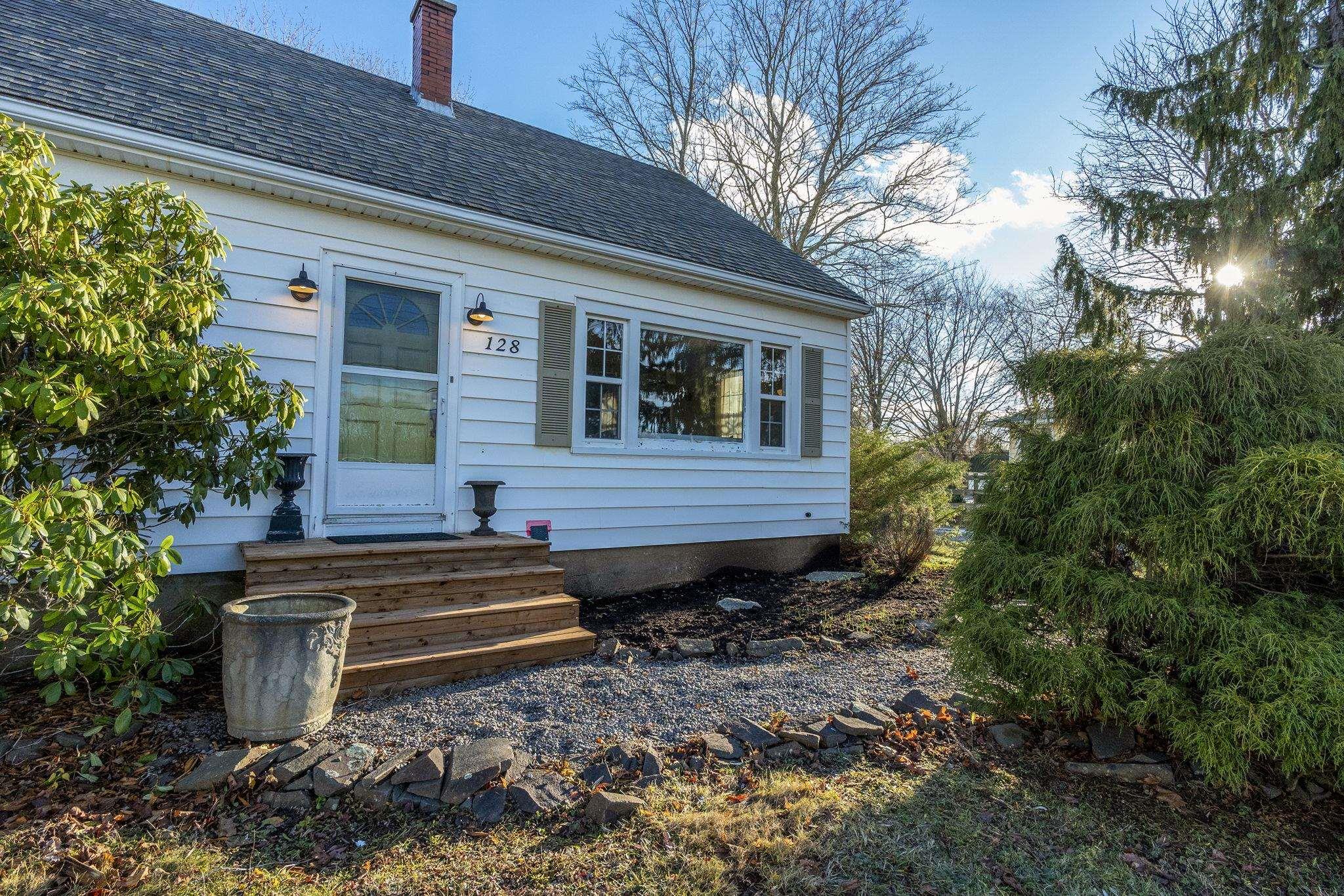 $320,000.00: 128 Main Street, Middleton