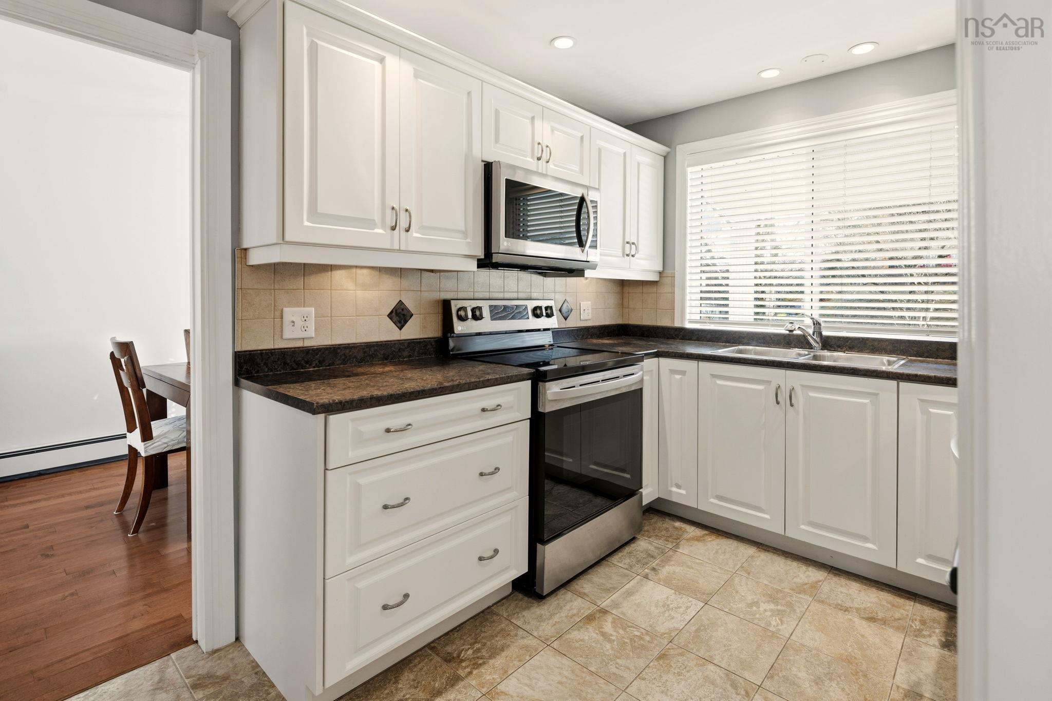 $829,000.00: 7 Benview Drive, Dartmouth