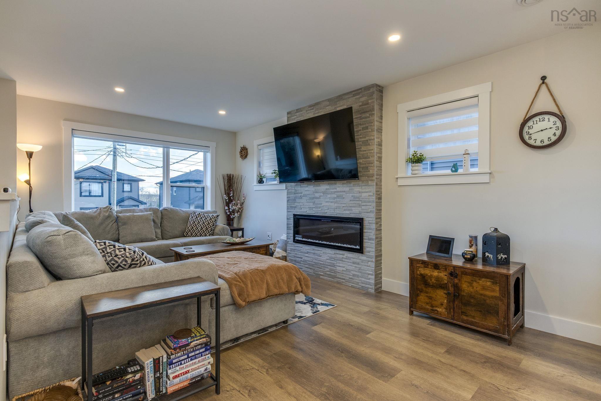 $549,900.00: 39 Sam Crescent, Elmsdale