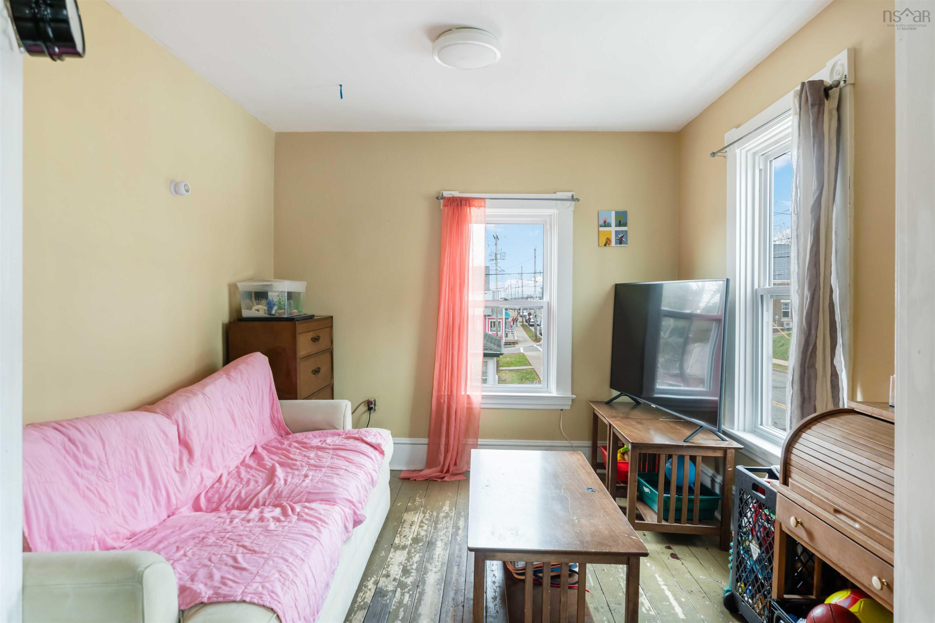 $519,000.00: 260 Gerrish Street, Windsor