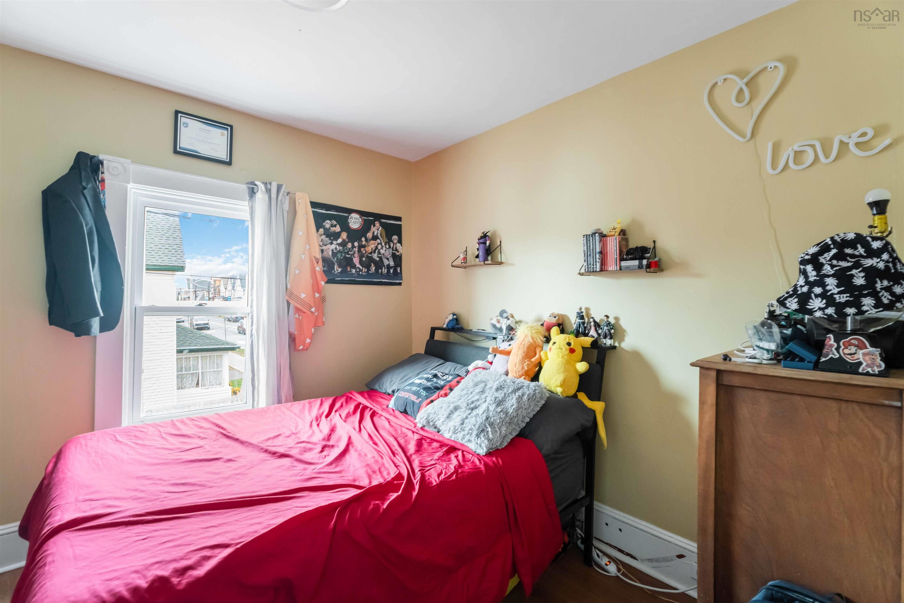 $519,000.00: 260 Gerrish Street, Windsor