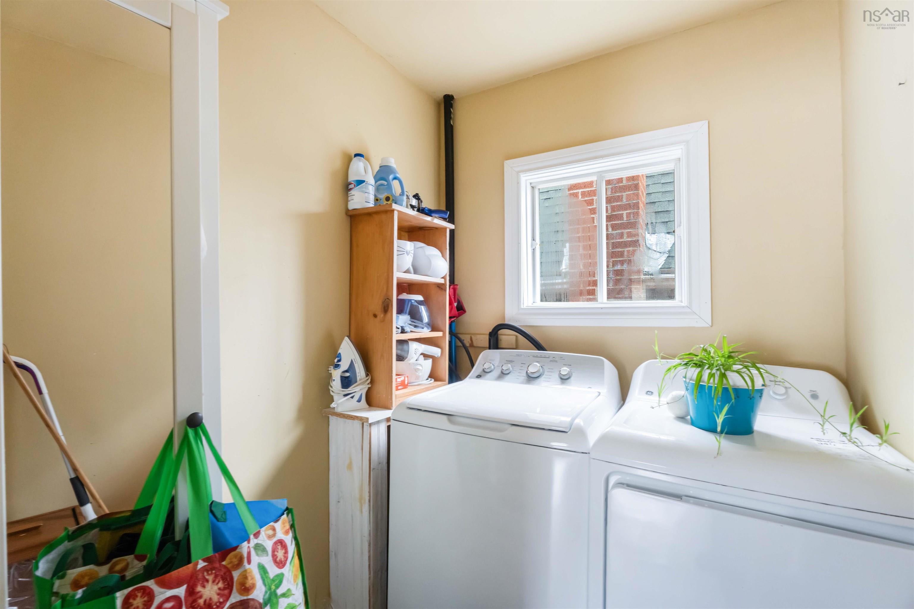 $519,000.00: 260 Gerrish Street, Windsor