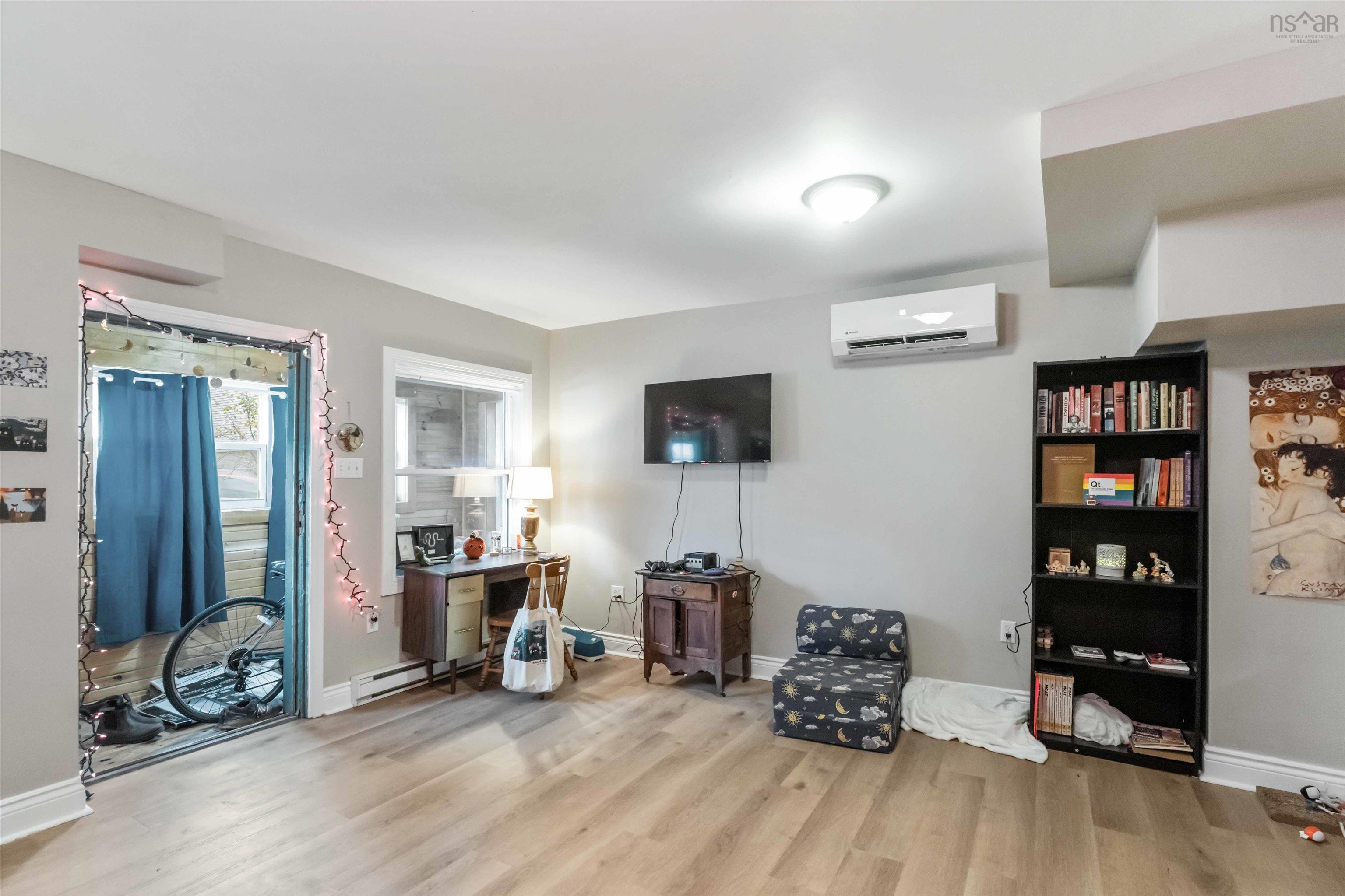 $519,000.00: 260 Gerrish Street, Windsor