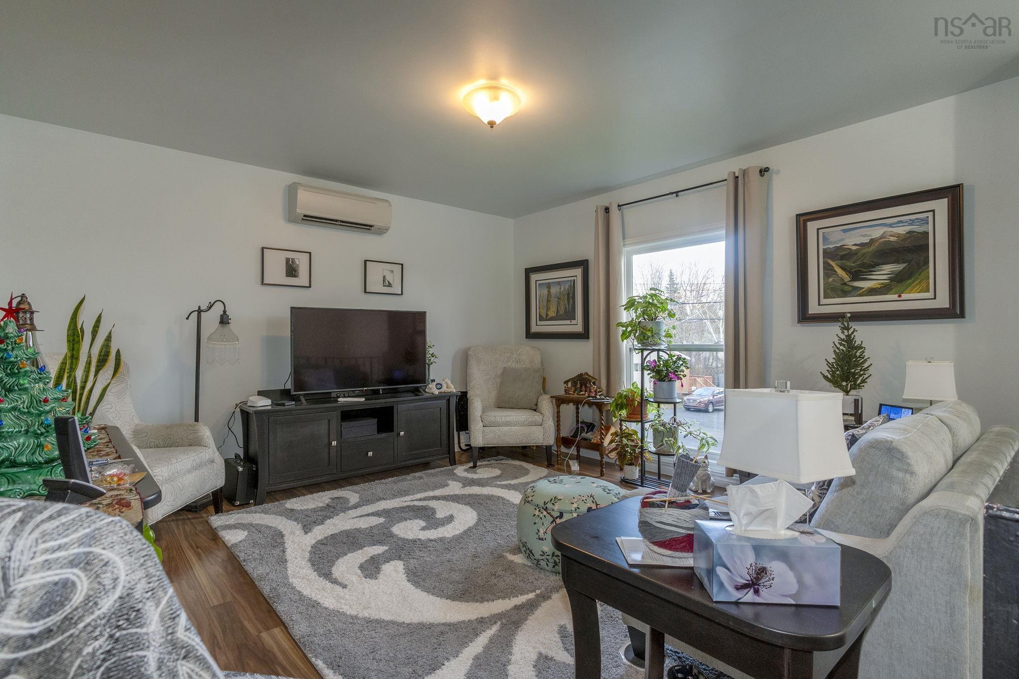 $434,900.00: 38-44 North Avenue, New Glasgow