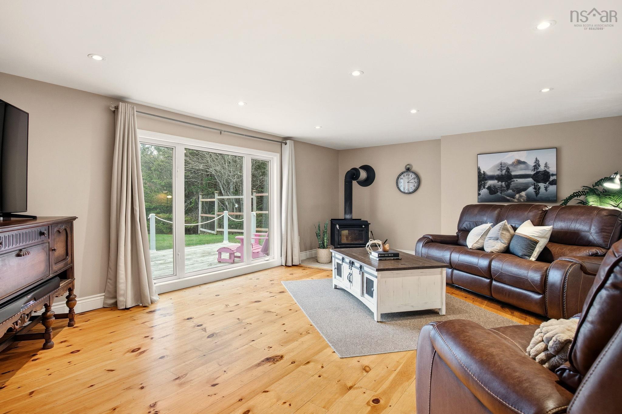 $782,900.00: 38 Bastian Point Road, East Lawrencetown