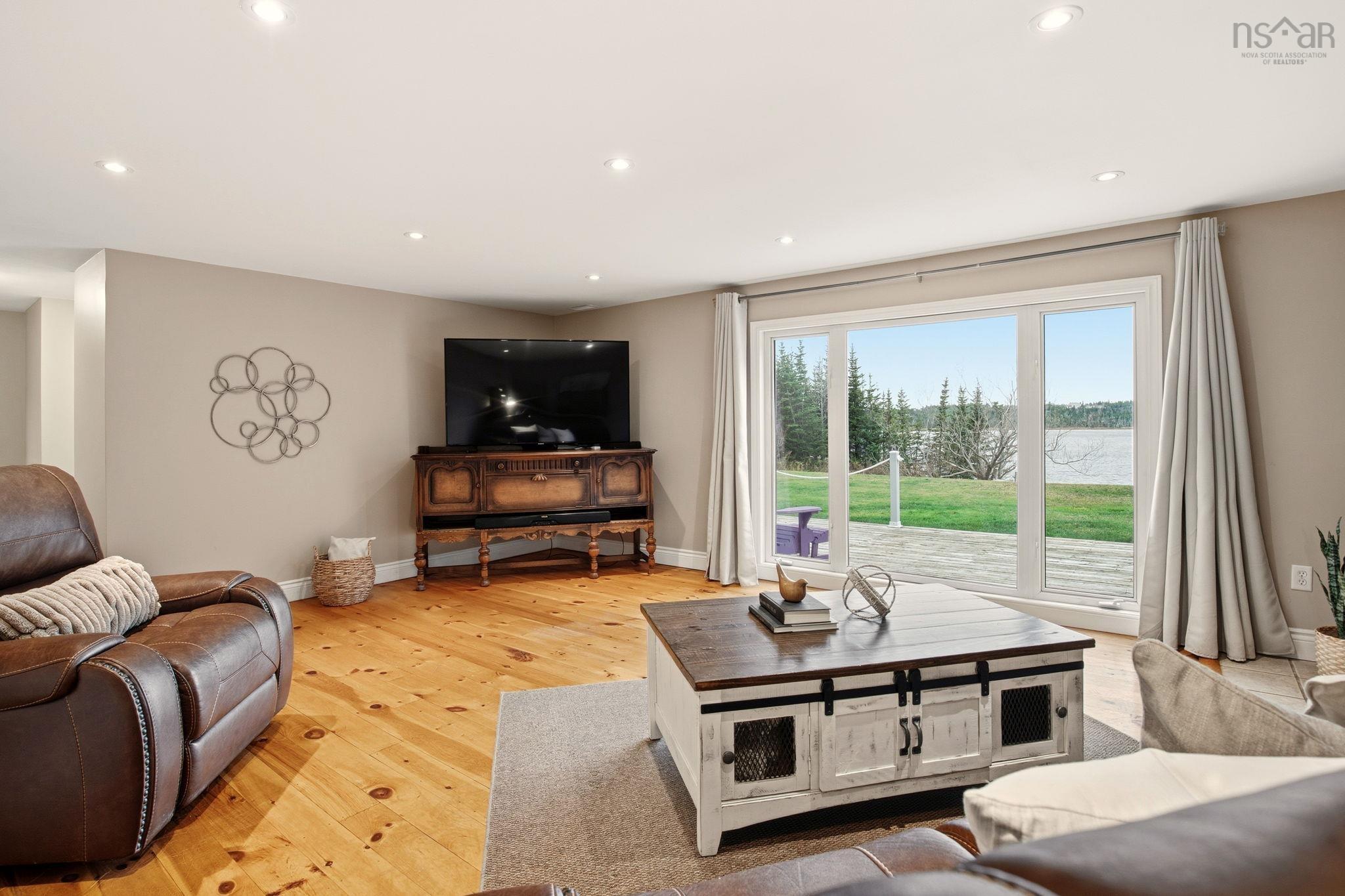 $782,900.00: 38 Bastian Point Road, East Lawrencetown