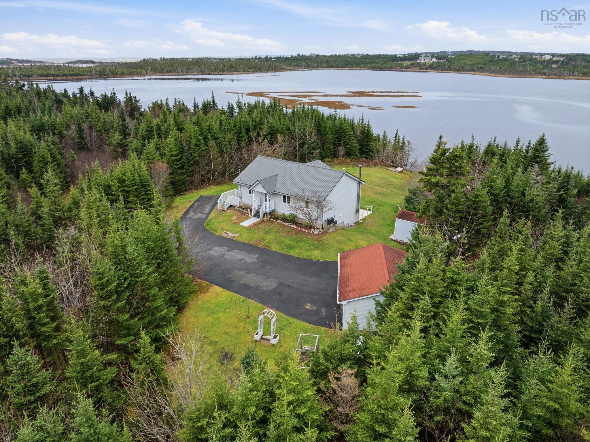 $782,900.00: 38 Bastian Point Road, East Lawrencetown