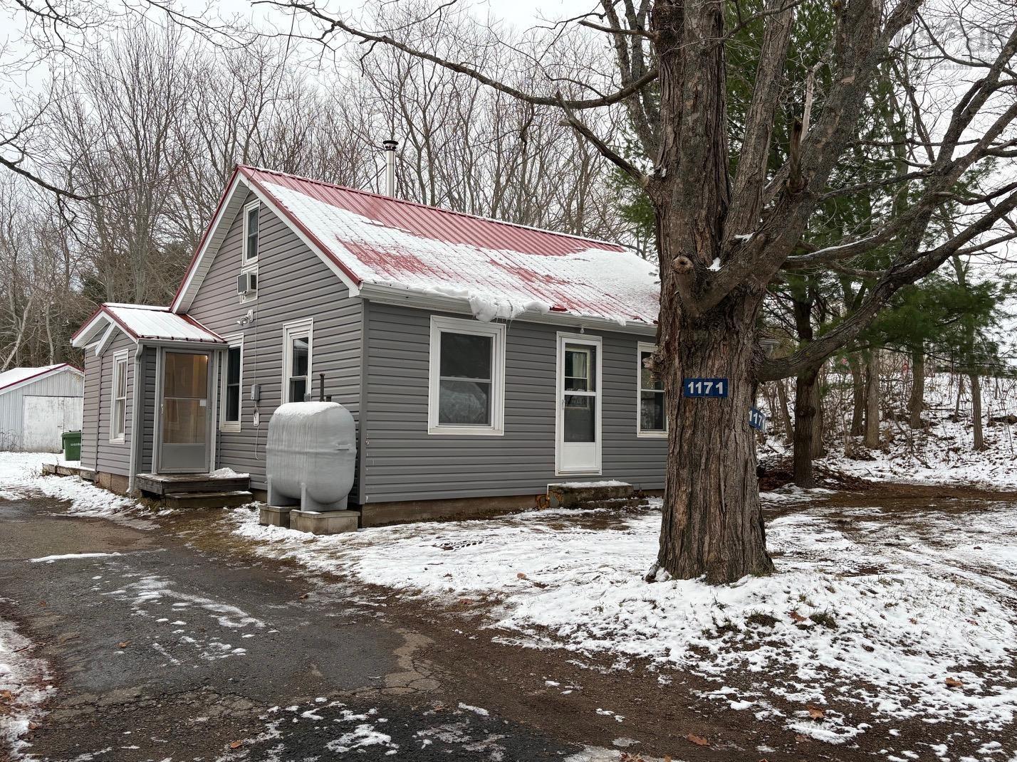 $219,900.00: 1171 Meadowvale Road, East Tremont