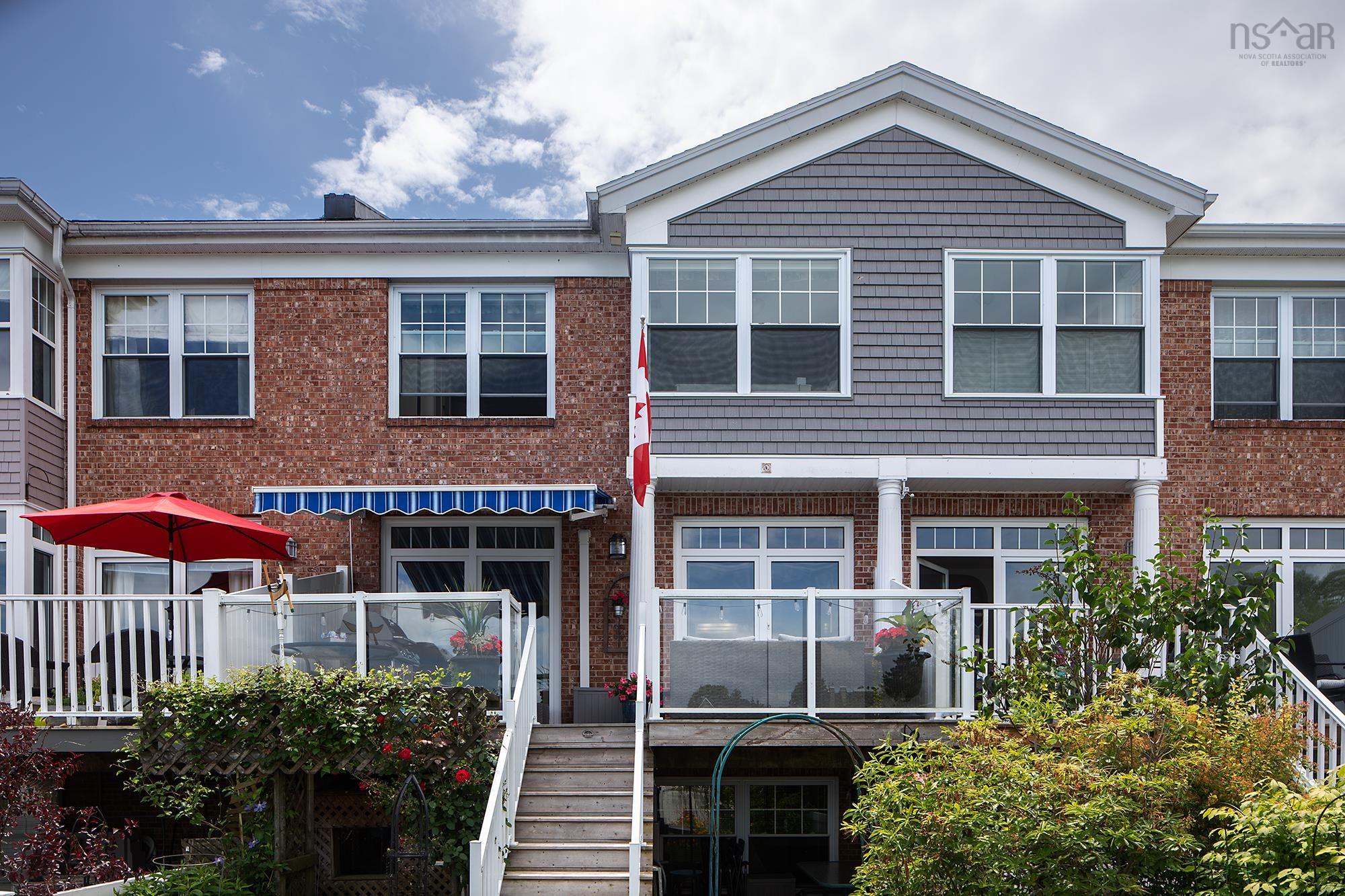 $892,000.00: 4 Arthur Lismer Court, Bedford