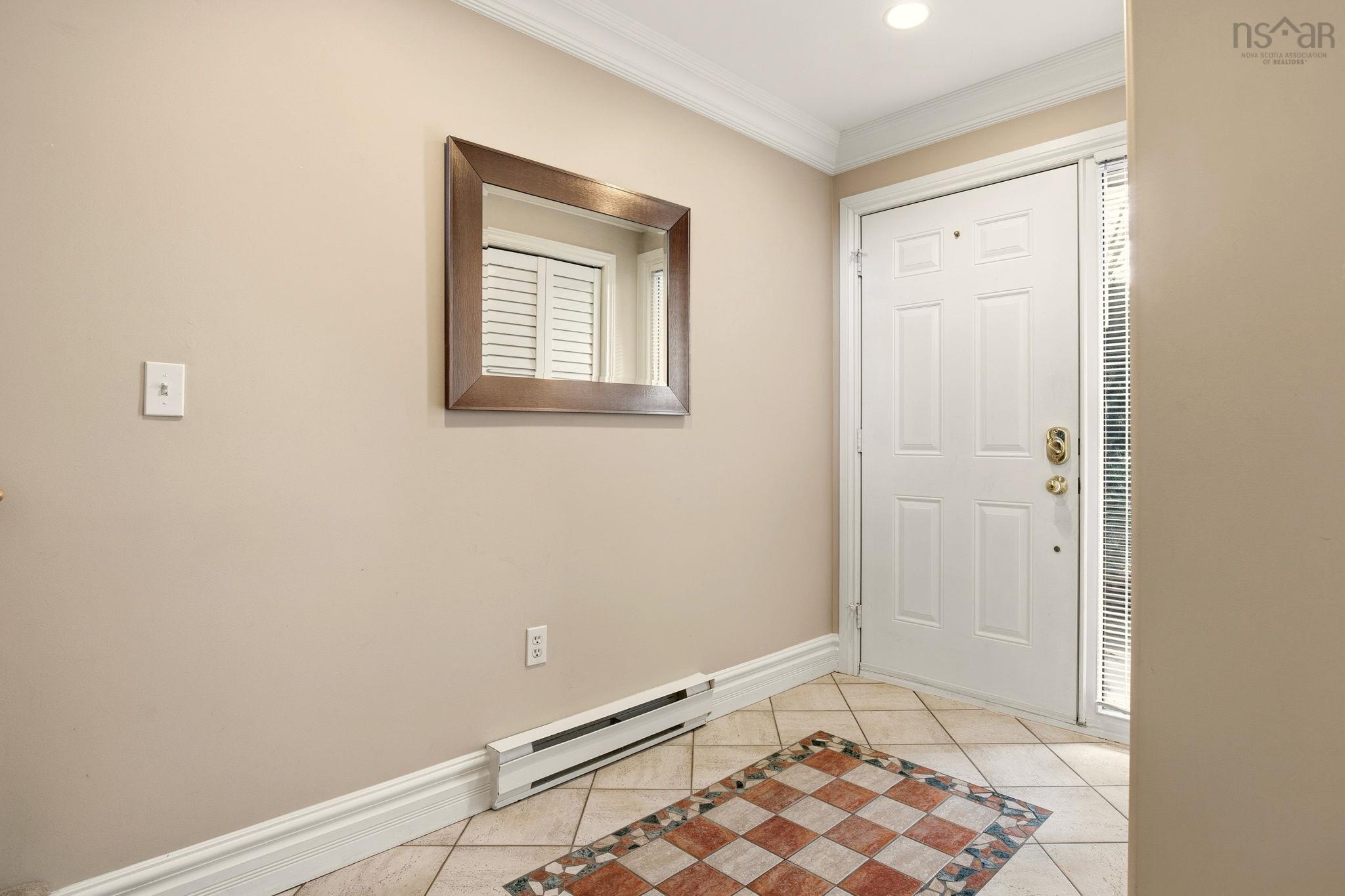 $892,000.00: 4 Arthur Lismer Court, Bedford