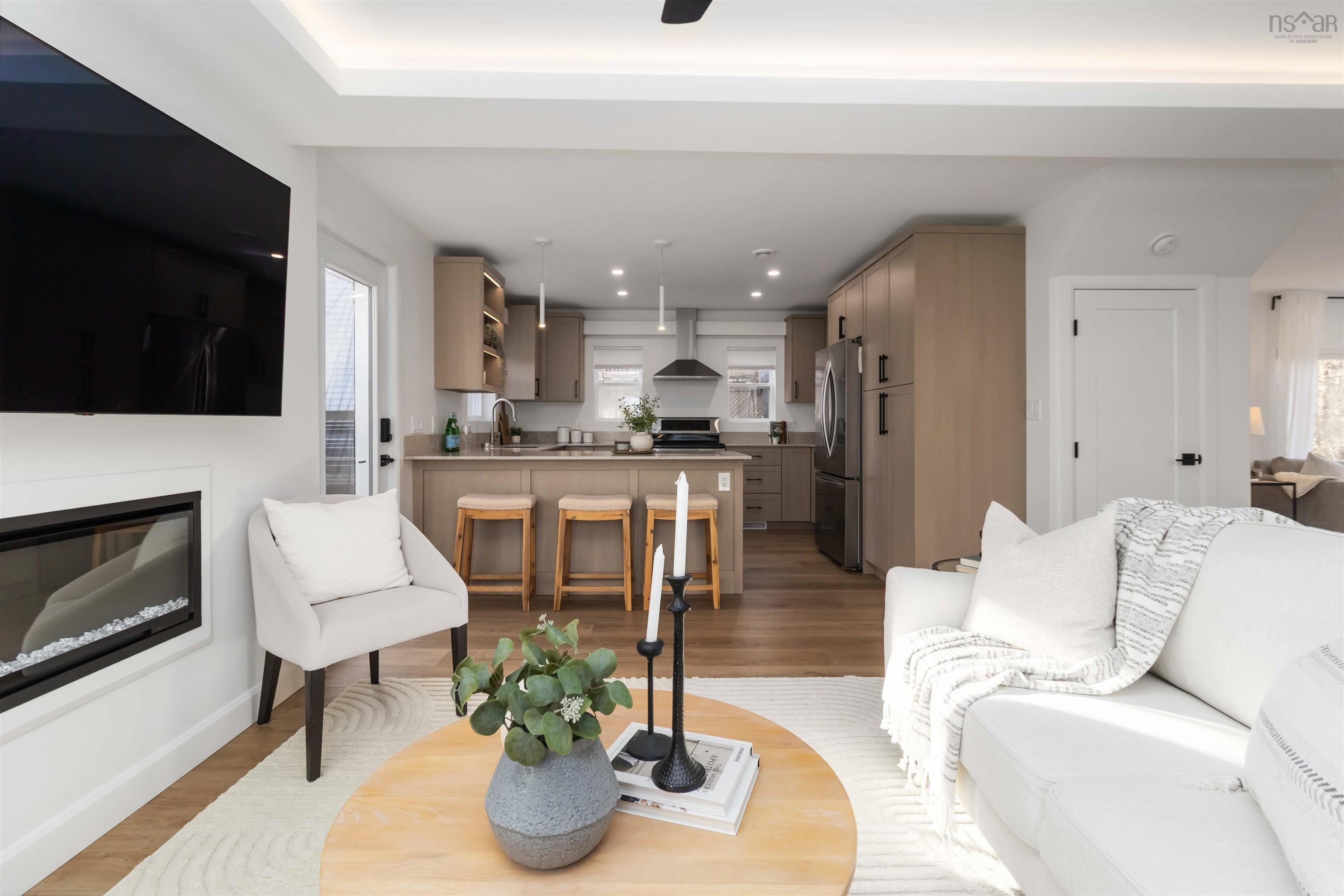 $890,000.00: 23 Oakdale Crescent, Dartmouth