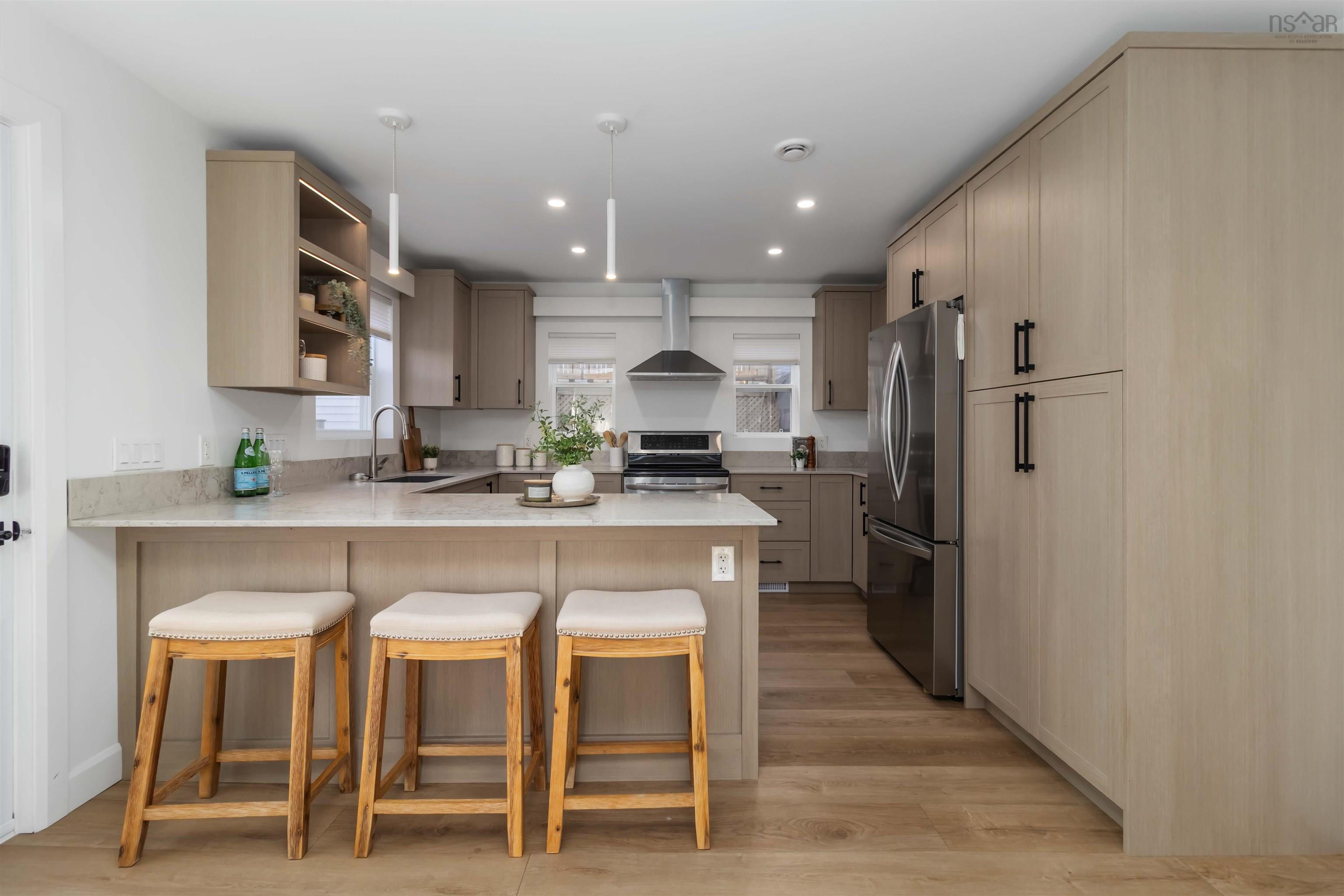 $890,000.00: 23 Oakdale Crescent, Dartmouth