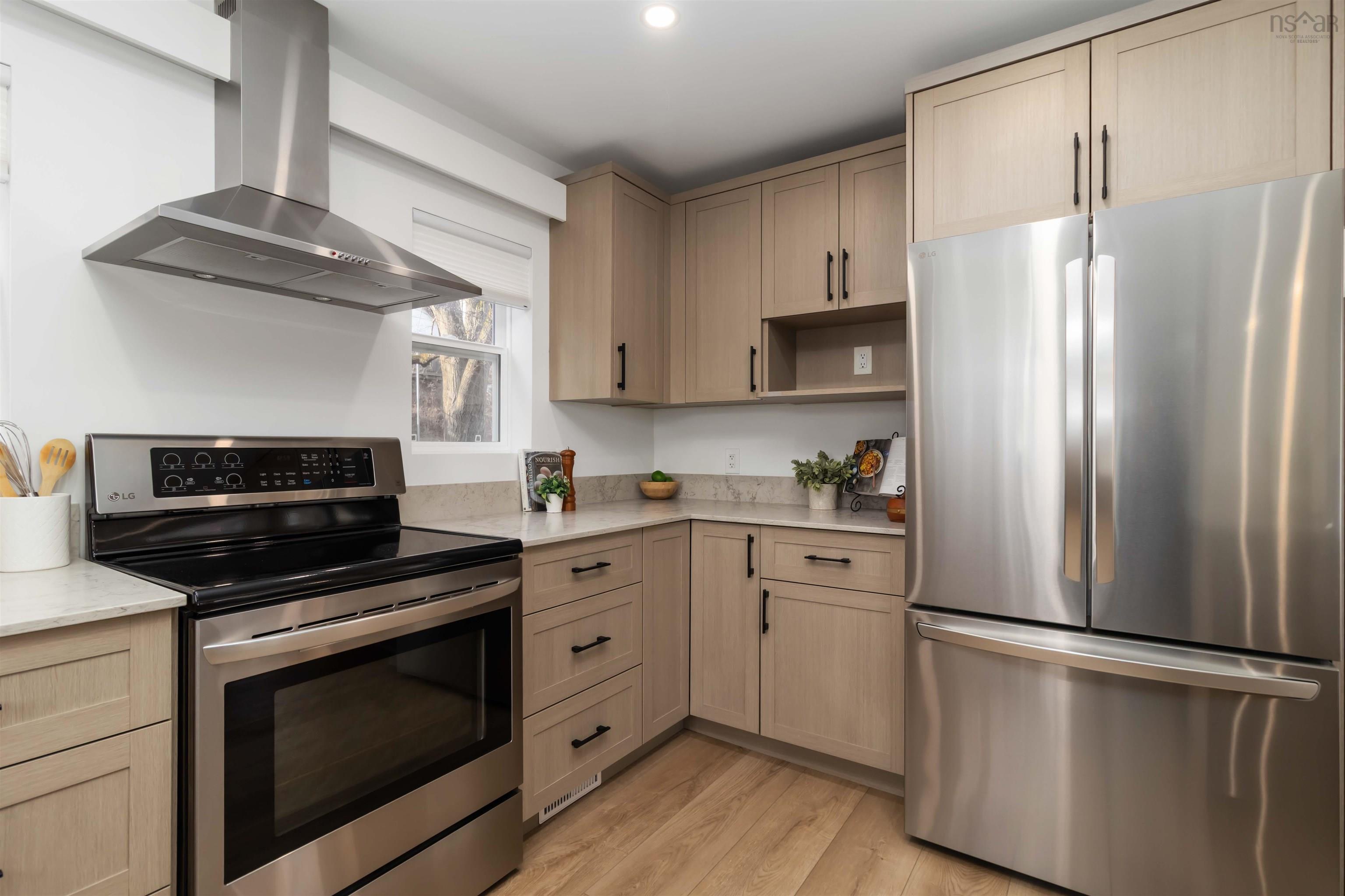 $890,000.00: 23 Oakdale Crescent, Dartmouth