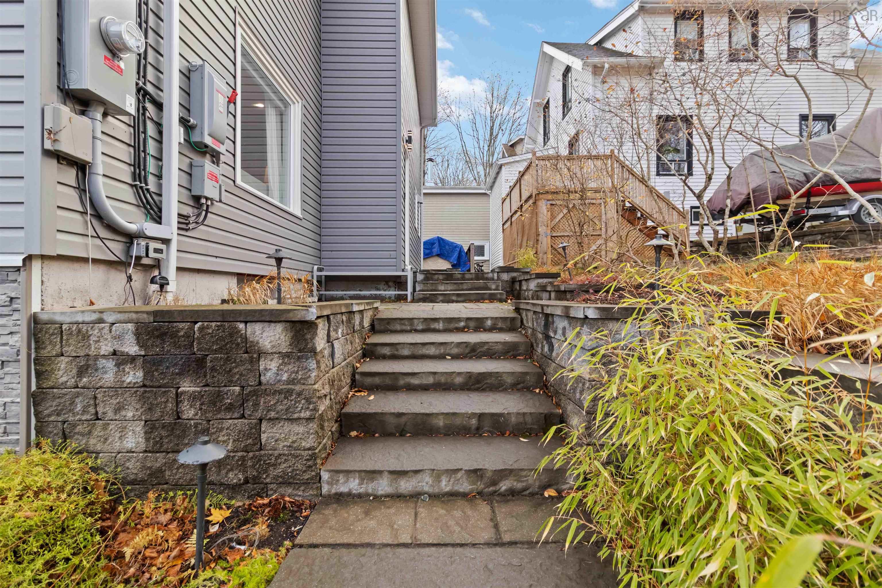 23 Oakdale Crescent, Dartmouth, NS (MLS 202528925)