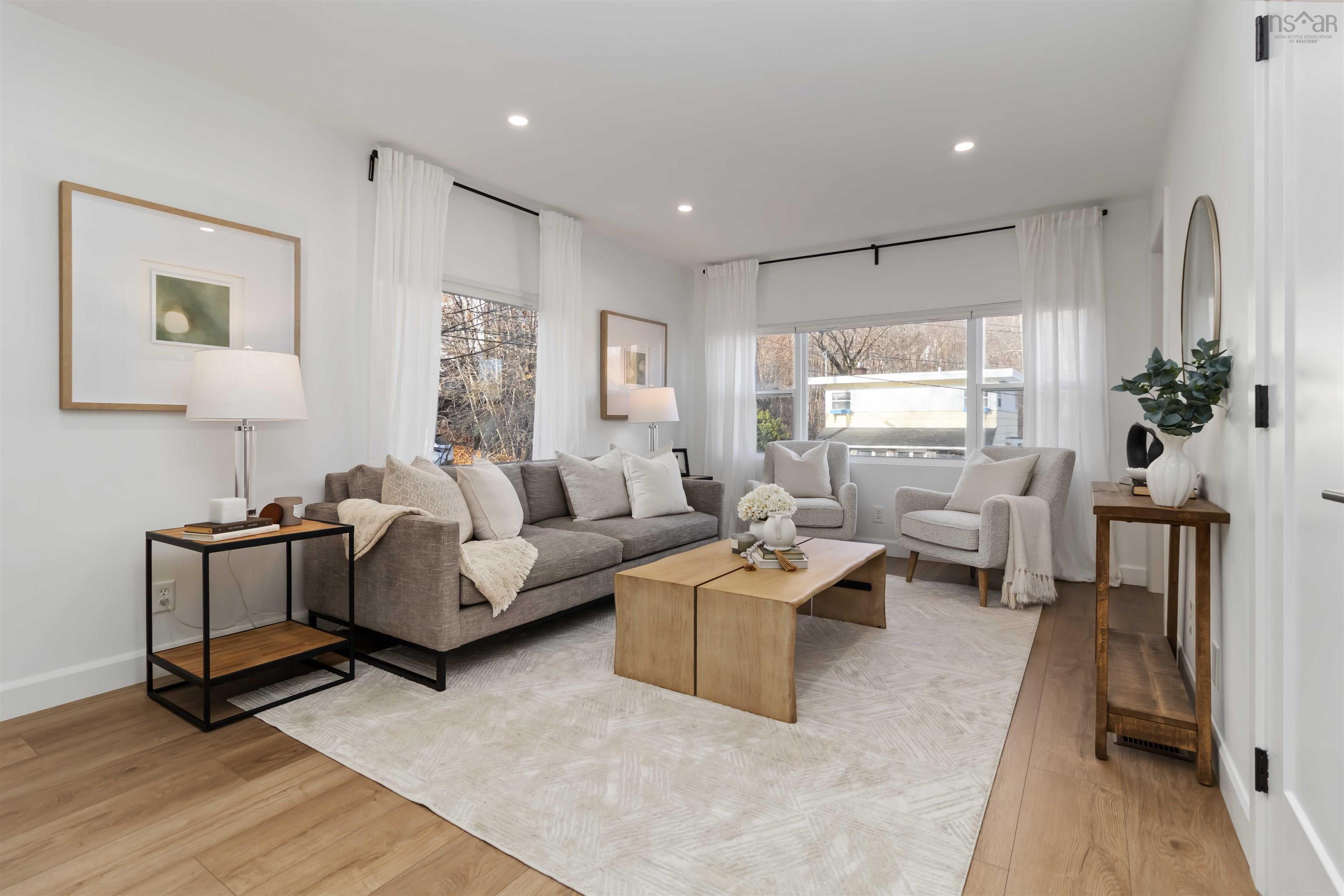 $890,000.00: 23 Oakdale Crescent, Dartmouth