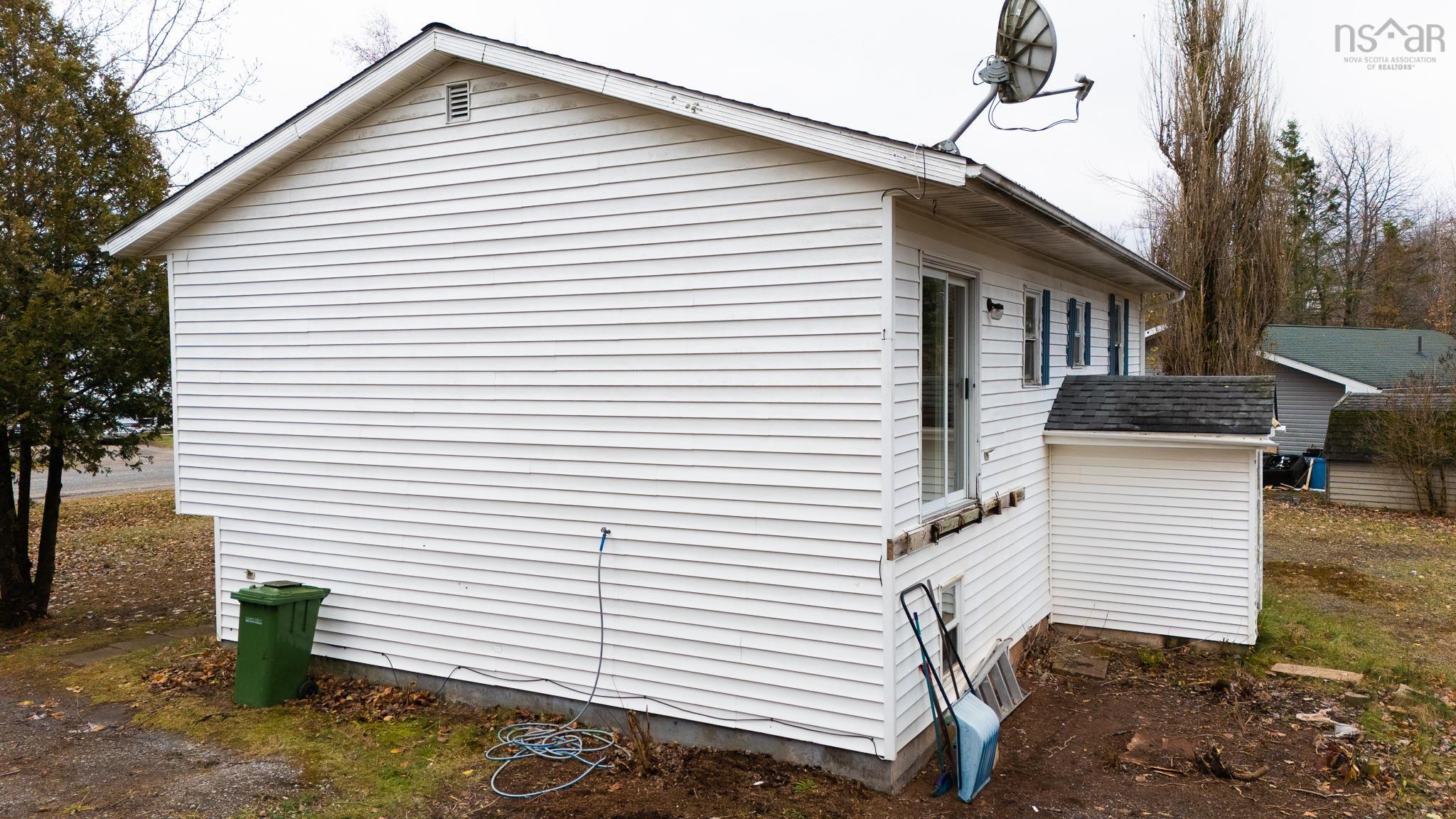 $299,000.00: 1087 Morse Lane, Centreville