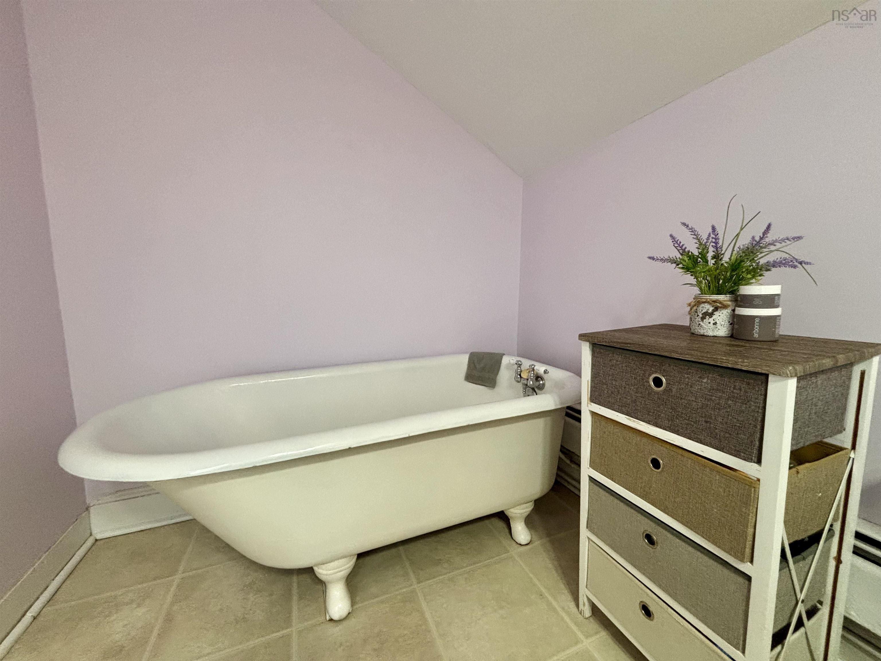 $429,900.00: 34 Hillcrest Street, Inverness