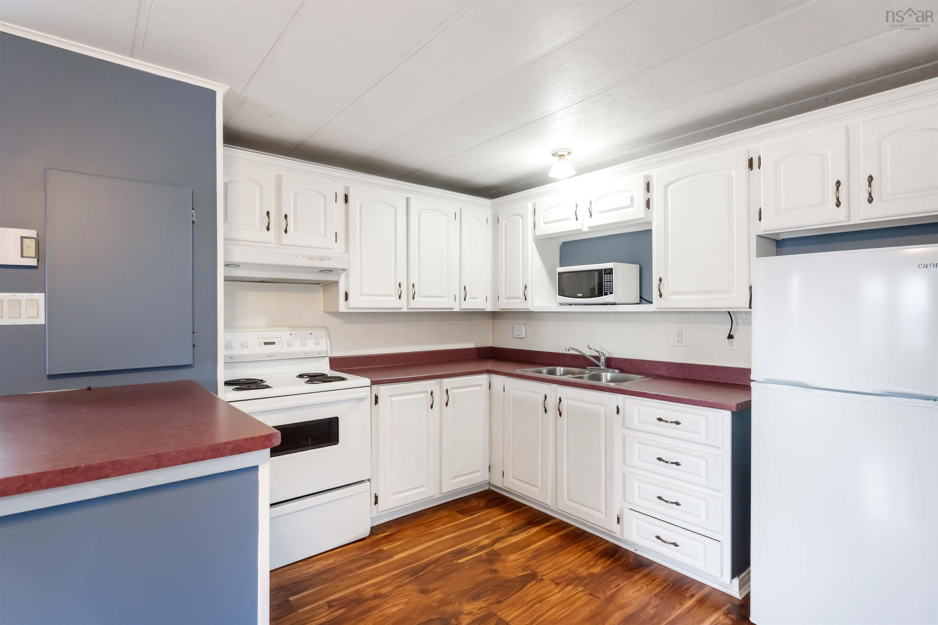 $154,900.00: 16 Maple Leaf Drive, New Minas