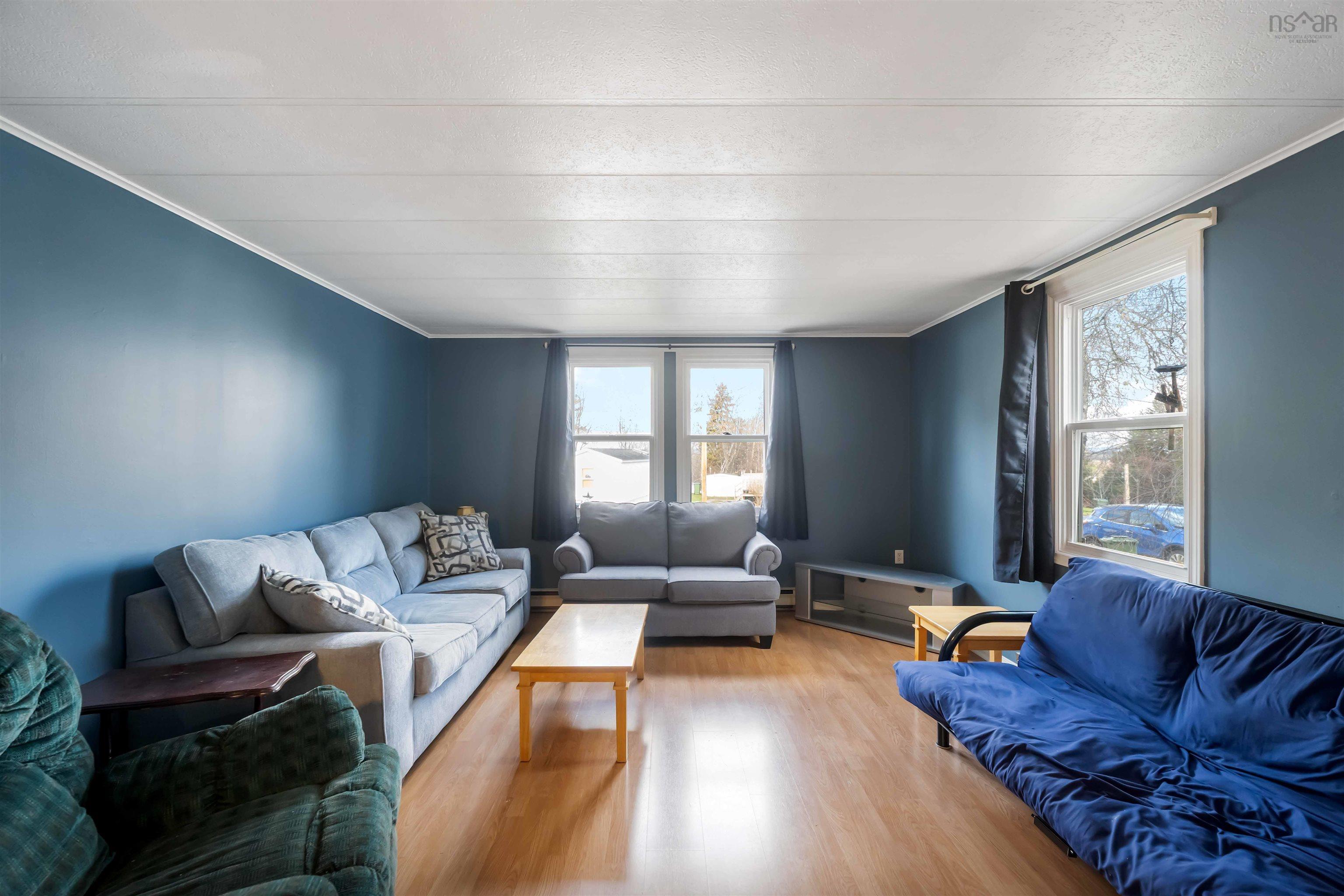 $154,900.00: 16 Maple Leaf Drive, New Minas