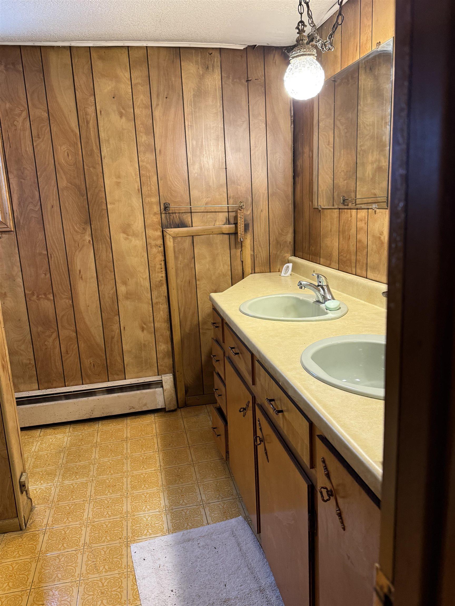 $294,500.00: 2008 Mount Hanley Road, Mount Hanley