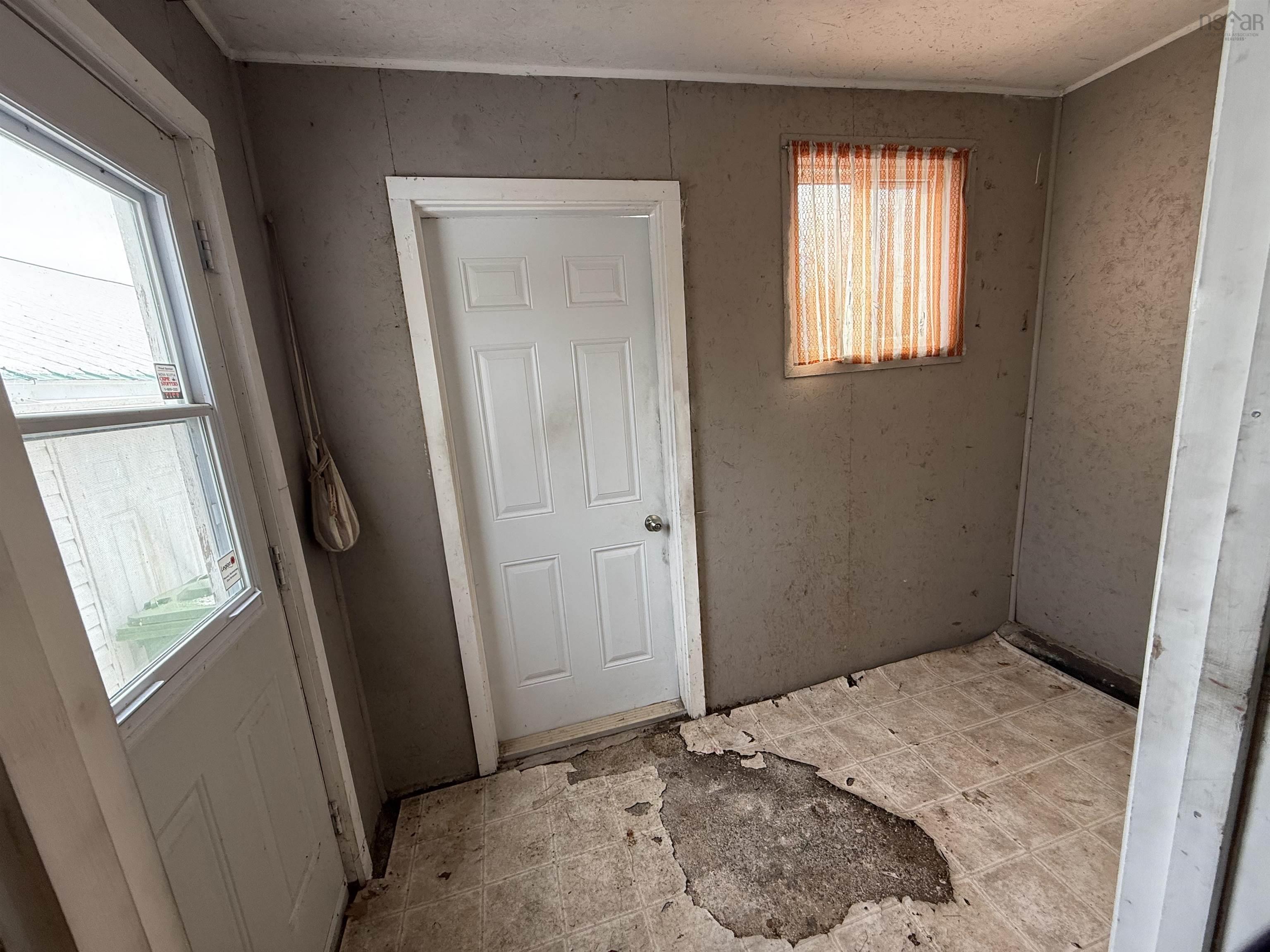 $294,500.00: 2008 Mount Hanley Road, Mount Hanley